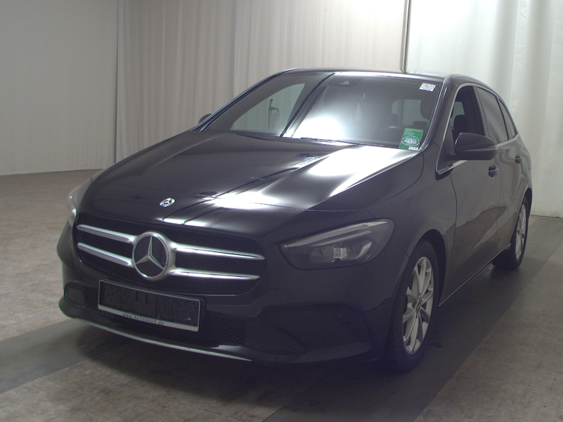 Mercedes-Benz B 200 d Progressive Navi LED AHK Park-Assist 2
