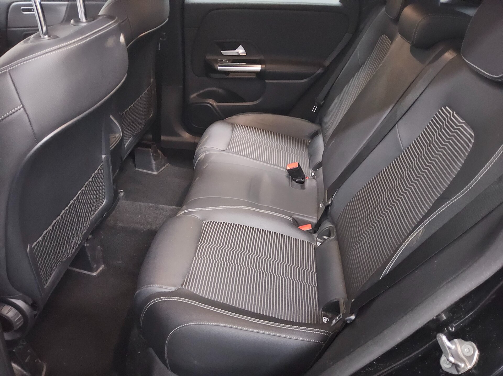 Mercedes-Benz B 200 d Progressive Navi LED AHK Park-Assist 13