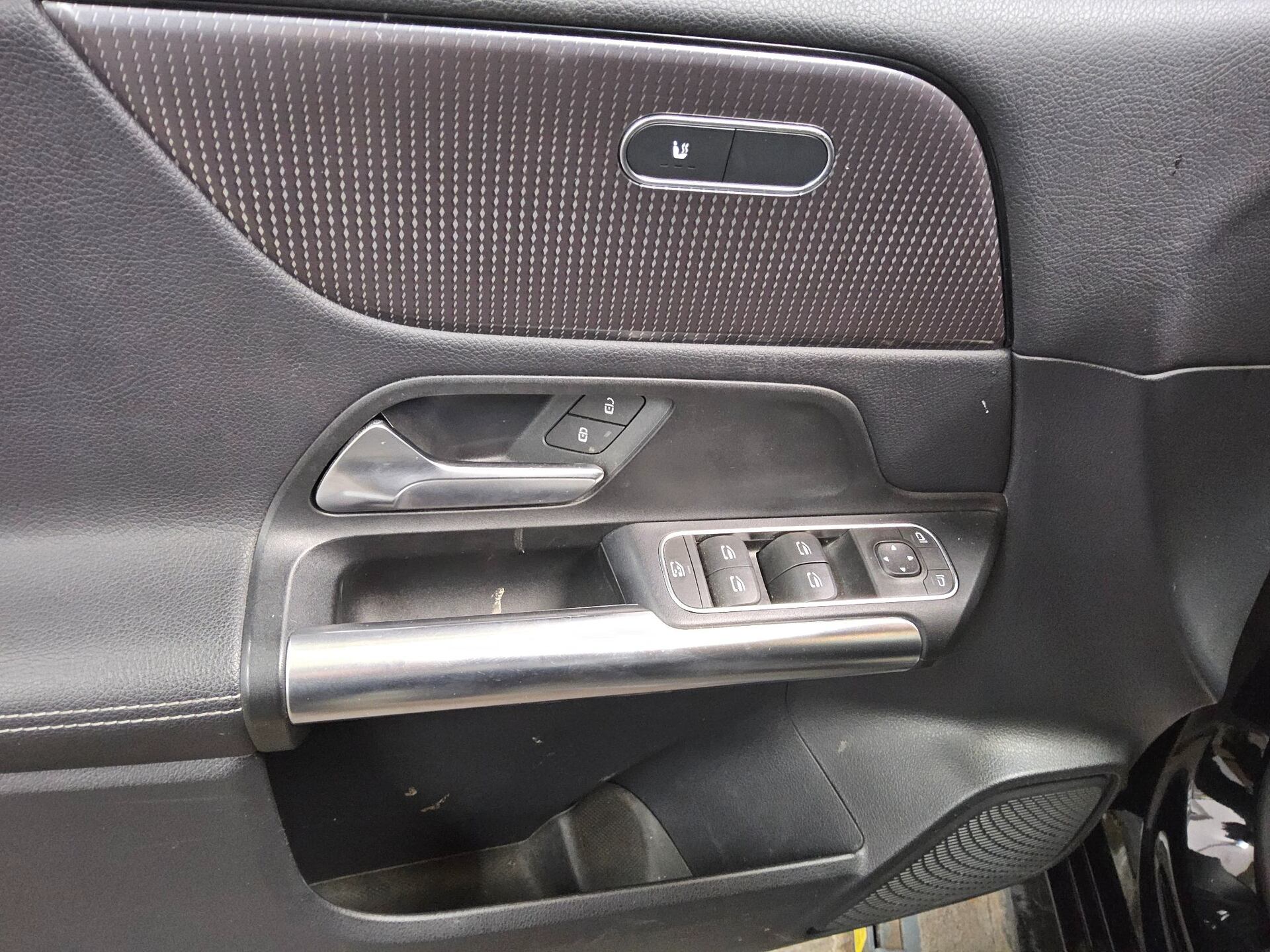 Mercedes-Benz B 200 d Progressive Navi LED AHK Park-Assist 10