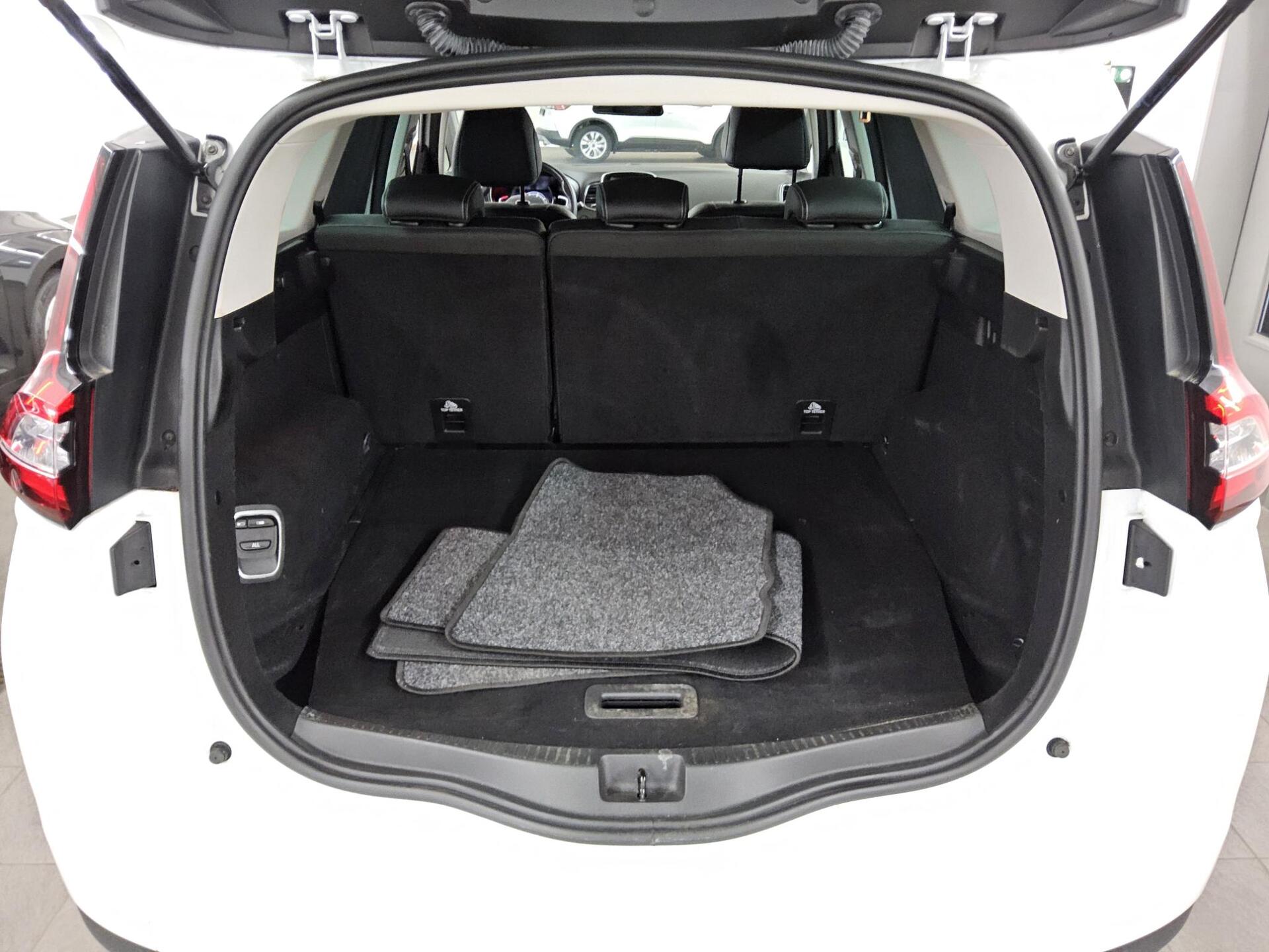 Renault Grand Scenic 1.3 TCe T-Leder Navi LED RfK PDC 11