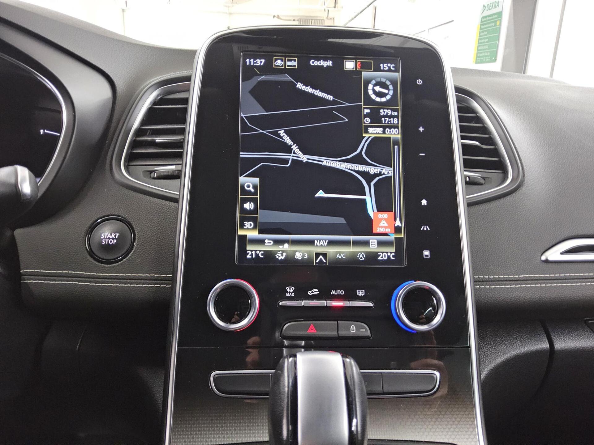 Renault Grand Scenic 1.3 TCe T-Leder Navi LED RfK PDC 7