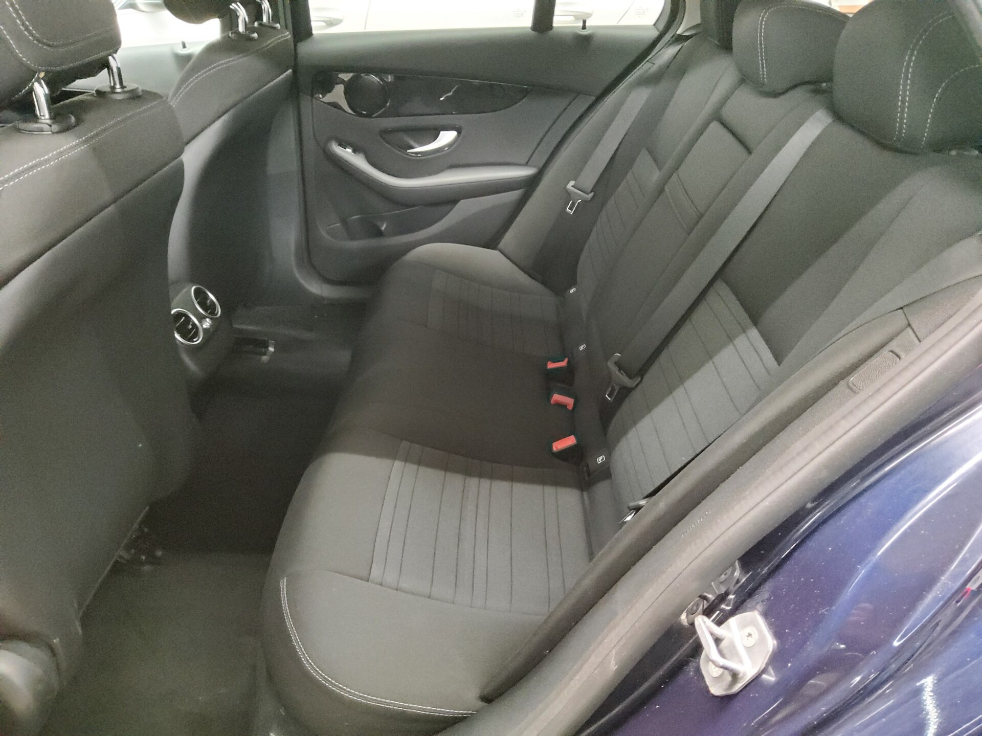 Mercedes-Benz C 200 T d Navi LED AHK Distronic+ 13