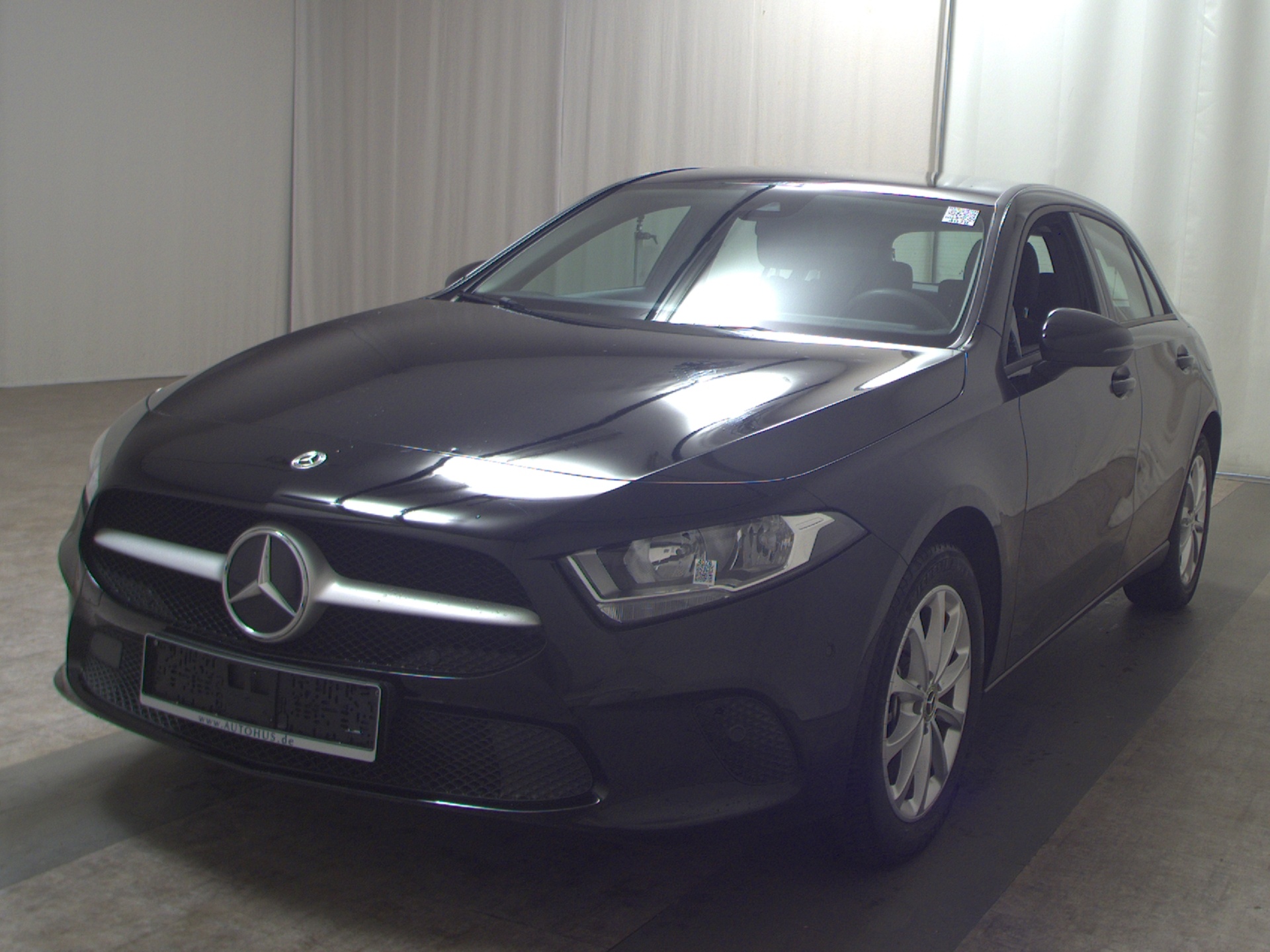 Mercedes-Benz A 250 e Navi Rückfahrkamera Shz PDC 2