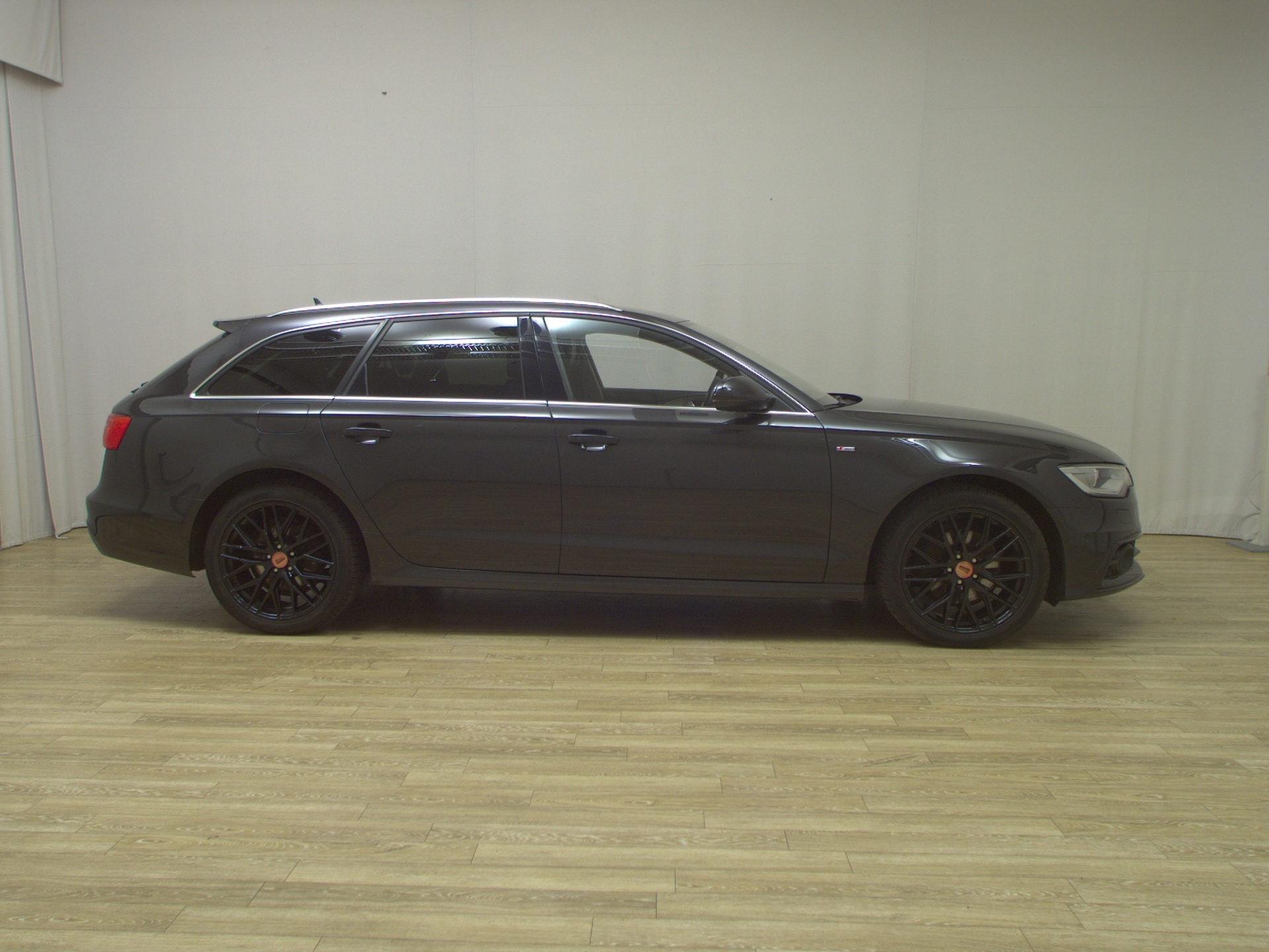 Audi A6 Avant S-Line LEDER NAVI KLIMAAUT XENON SHZ