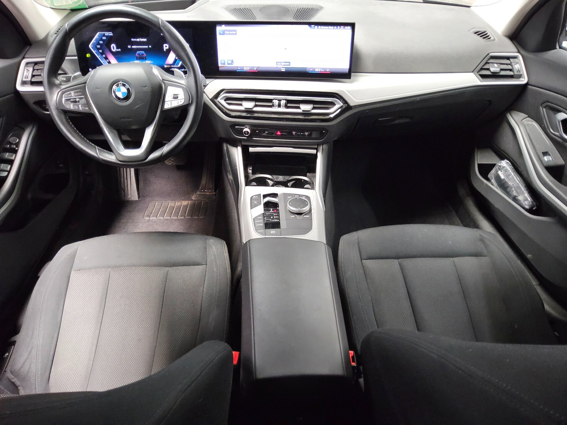 BMW 320dA Touring Navi LED Curved HuD AHK ACC Shz 5