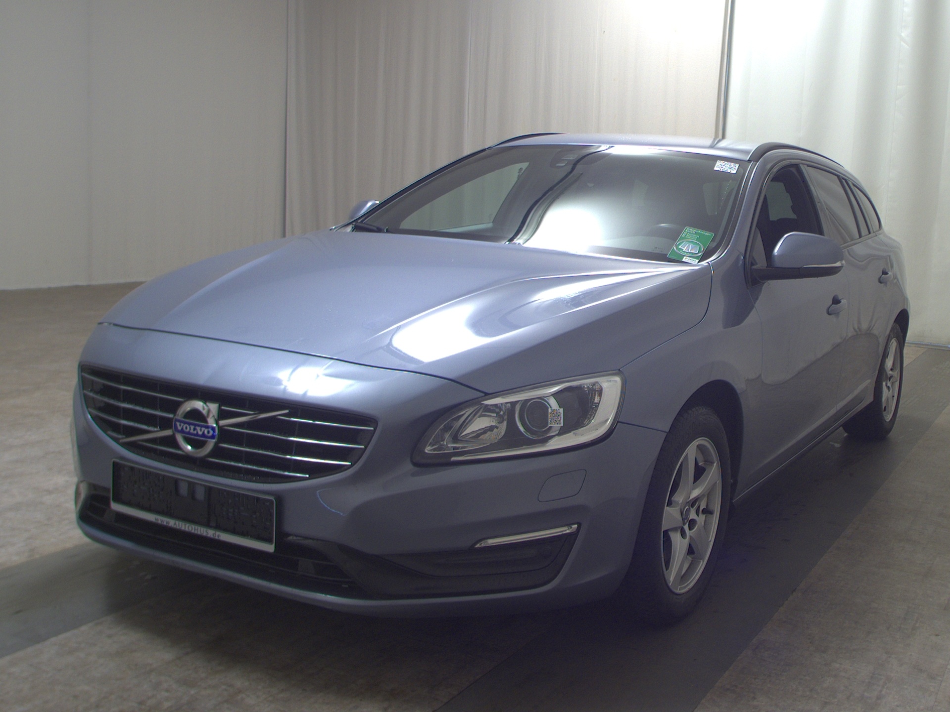 Volvo V60 D3 Kinetic Leder Navi Xenon PDC Shz Memory 2