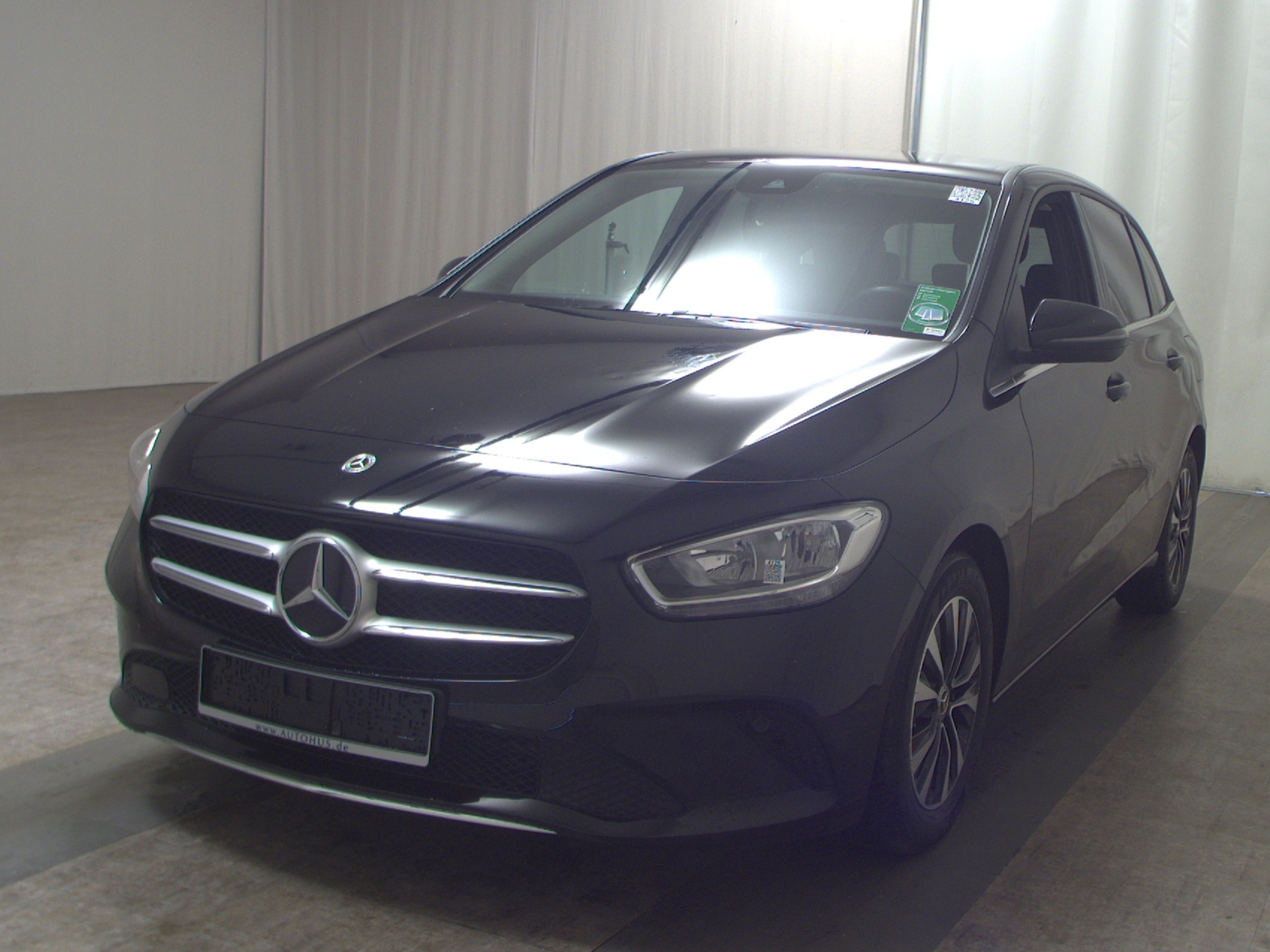 Mercedes-Benz B 180 d Style T-Leder Navi AHK PDC Shz Tempomat 2