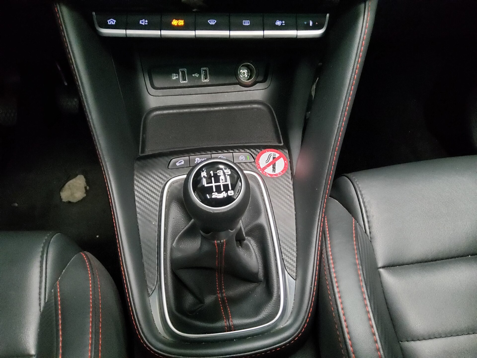 MG ZS 1.5 VTi Navi LED Pano Leder RfK PDC 6