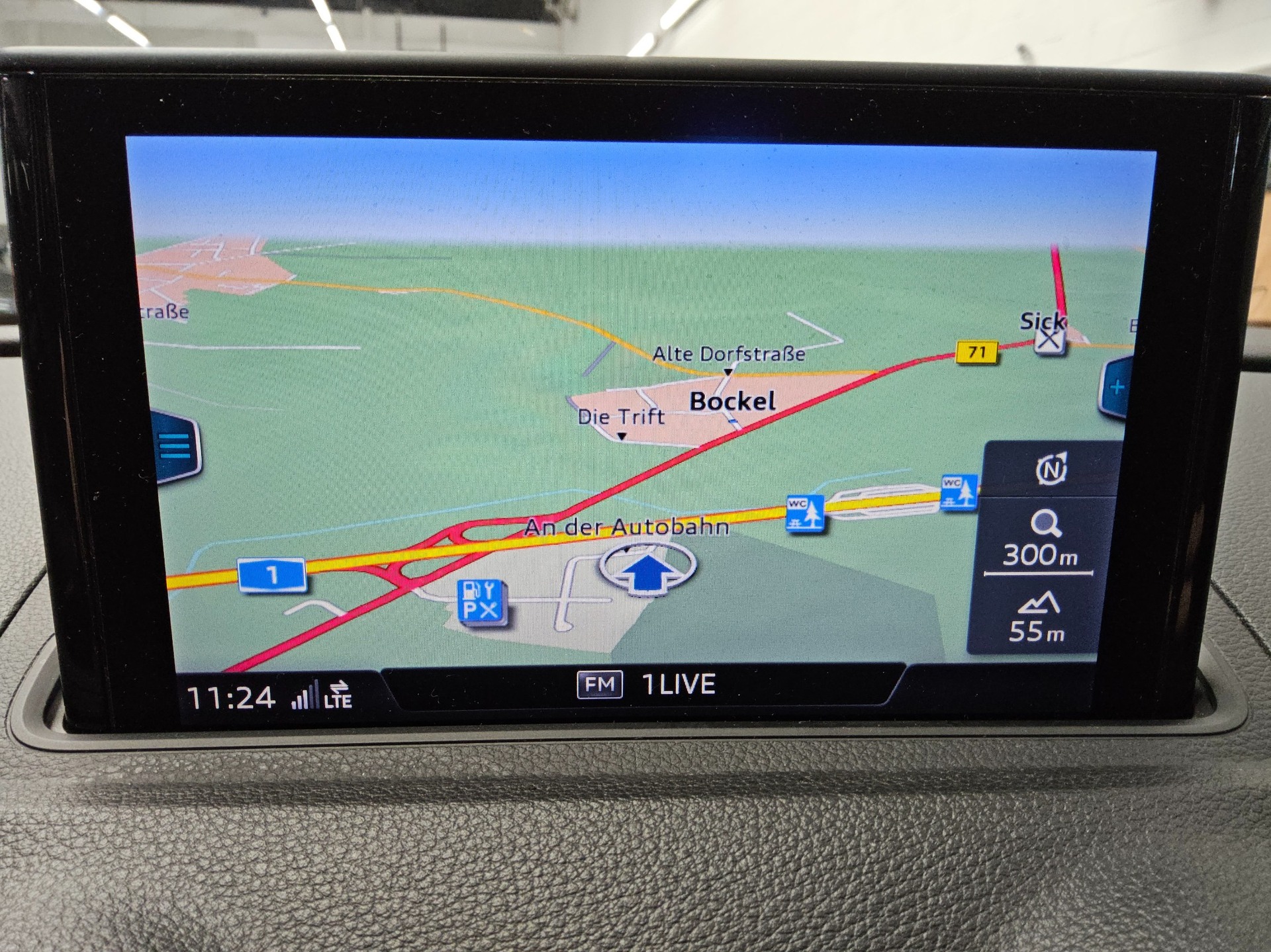 Audi A3 Lim. 30 TFSI Navi Xenon Shz PDC Tempomat MMI 7