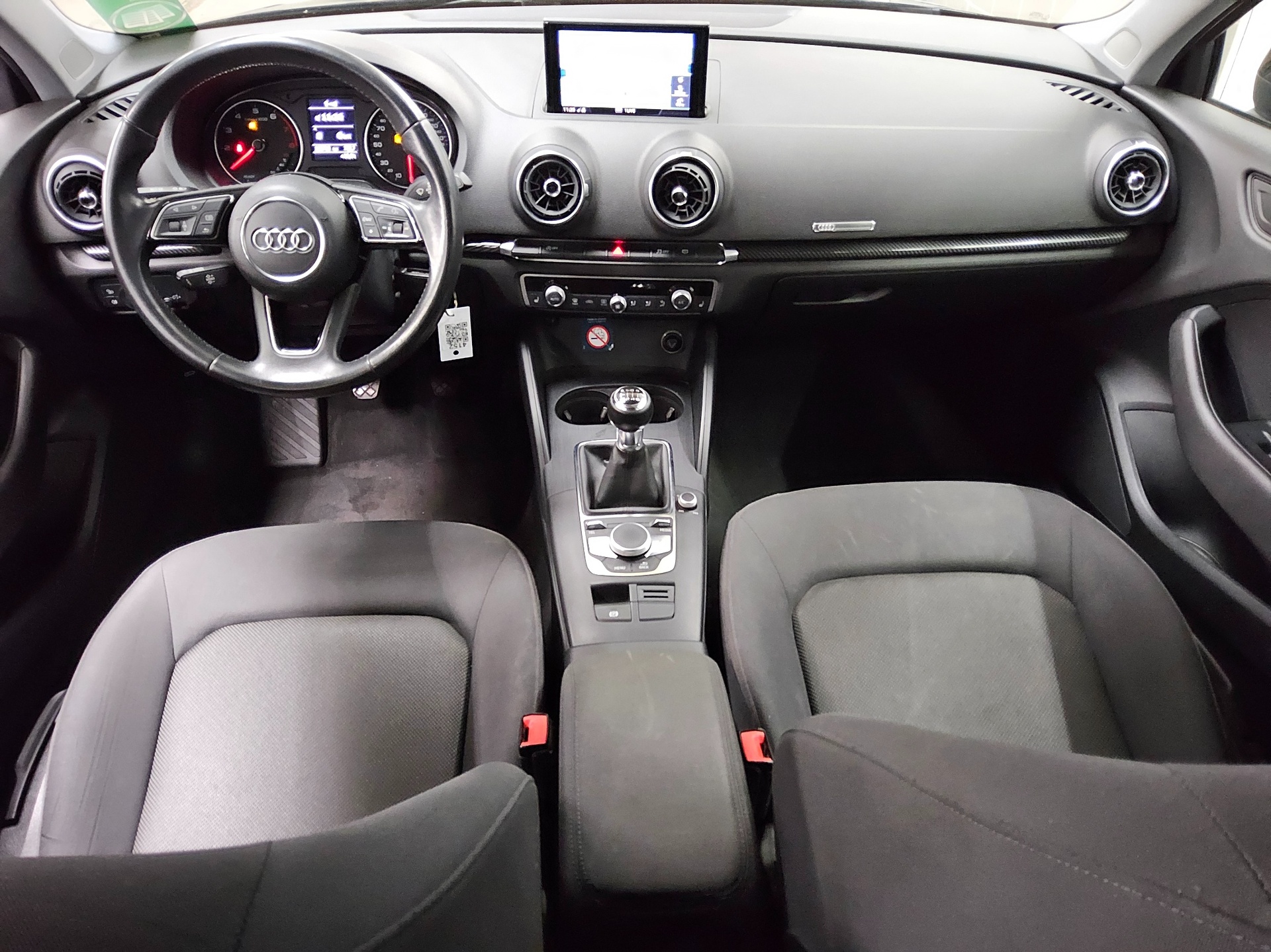 Audi A3 Lim. 30 TFSI Navi Xenon Shz PDC Tempomat MMI 5