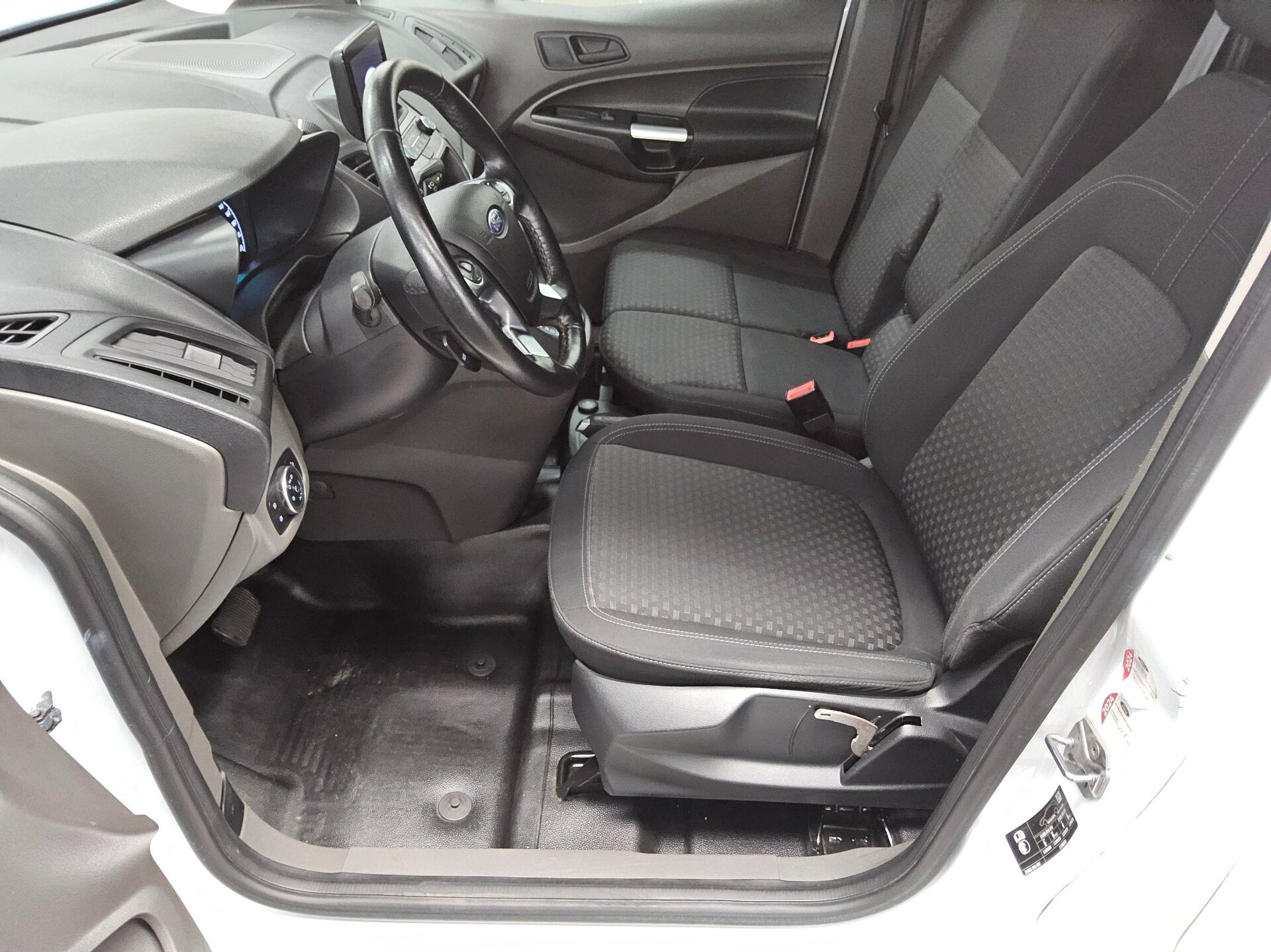 Ford Transit Connect 1.5 EB Trend L1 Navi AHK PDC Shz 8