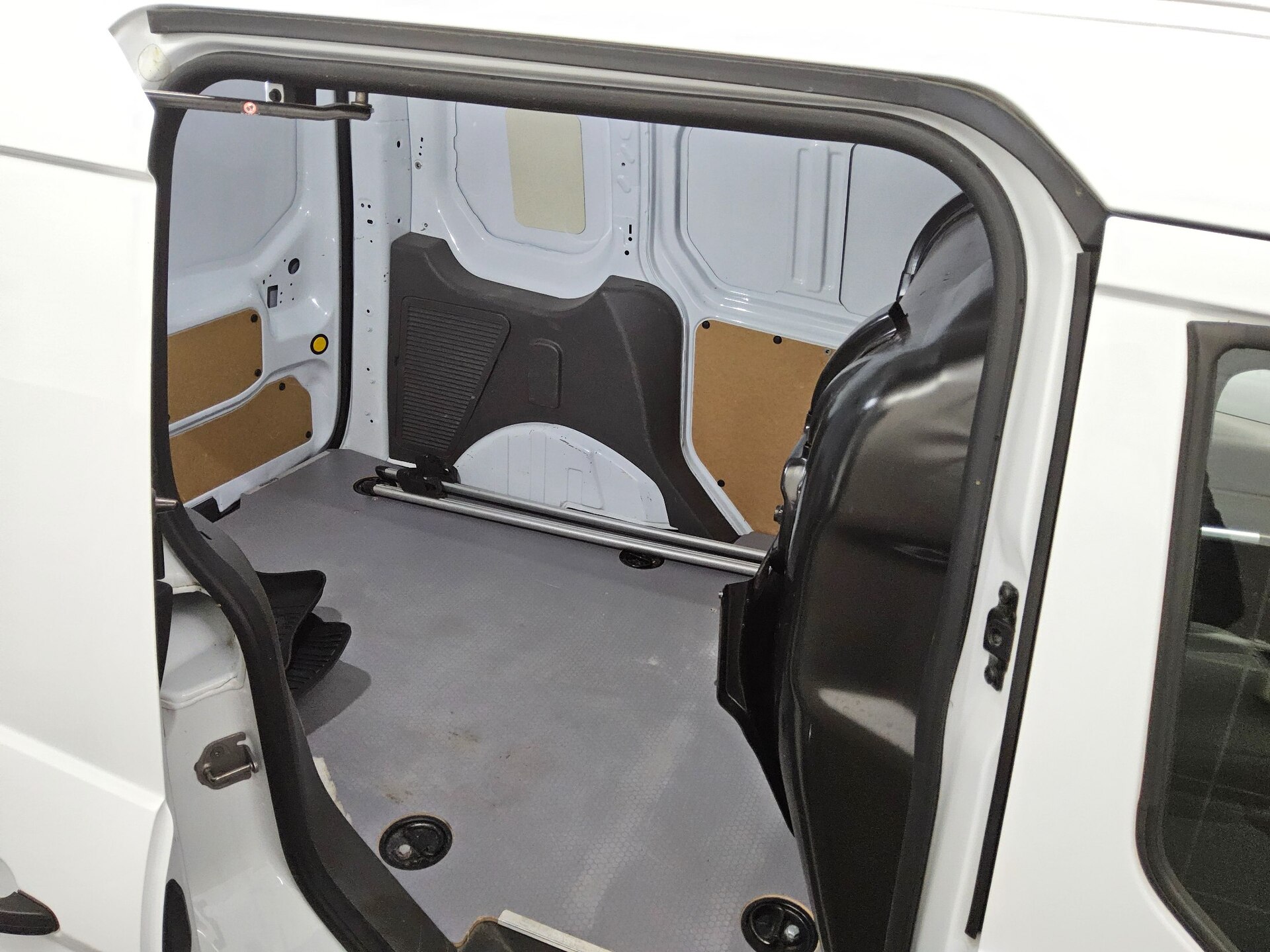 Ford Transit Connect 1.5 EB Trend L1 Navi AHK PDC Shz 12