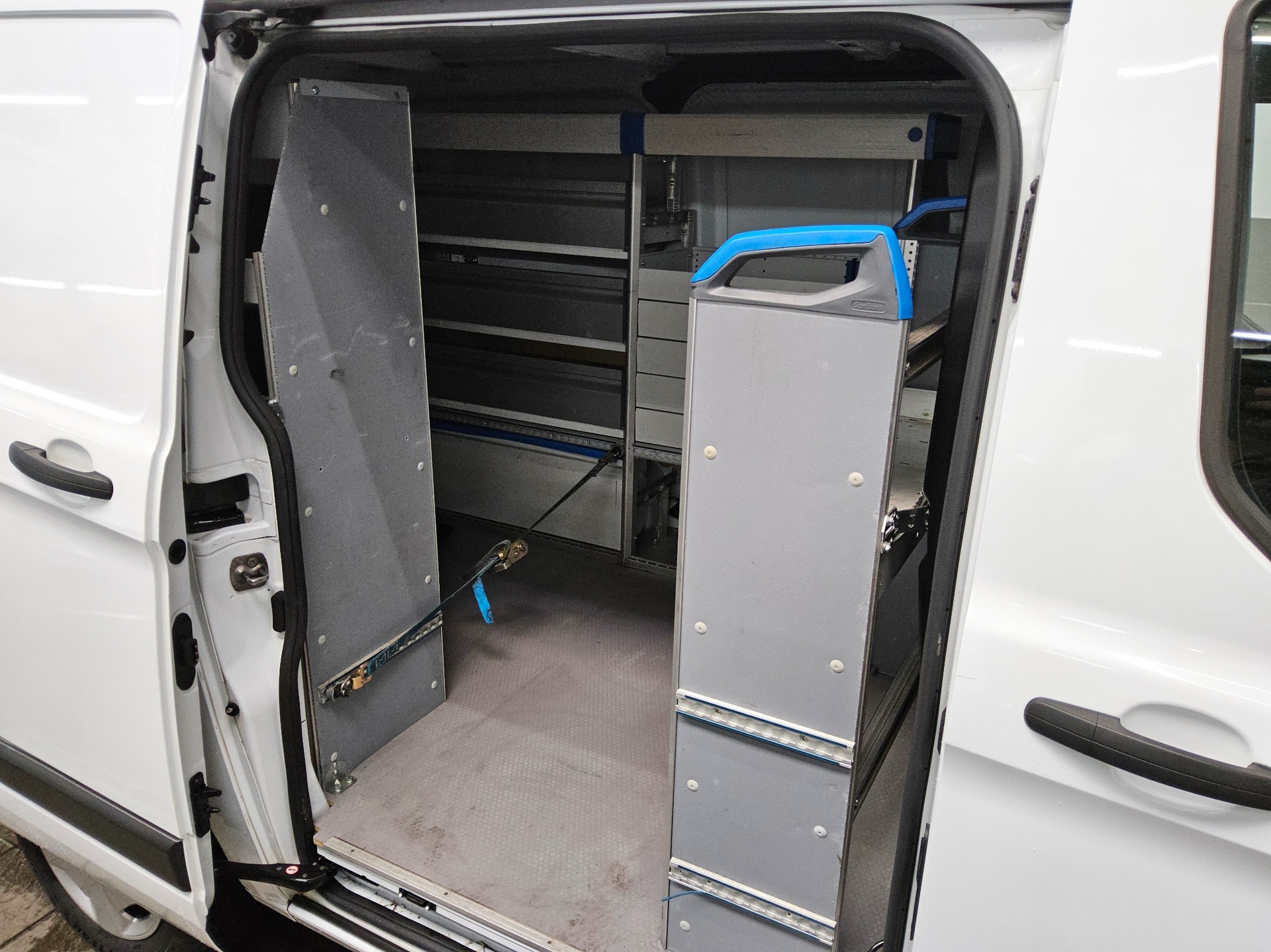 Ford Transit Custom L1H1 2.0 TDCi Trend 3-Sitzer Navi 12