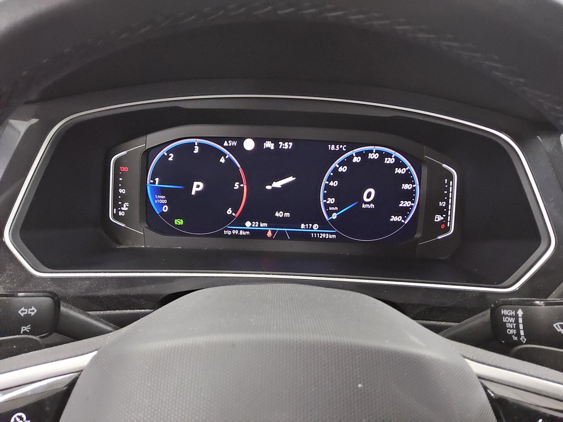 Volkswagen Tiguan 2.0 TDI R-Line Navi AID Matrix 8