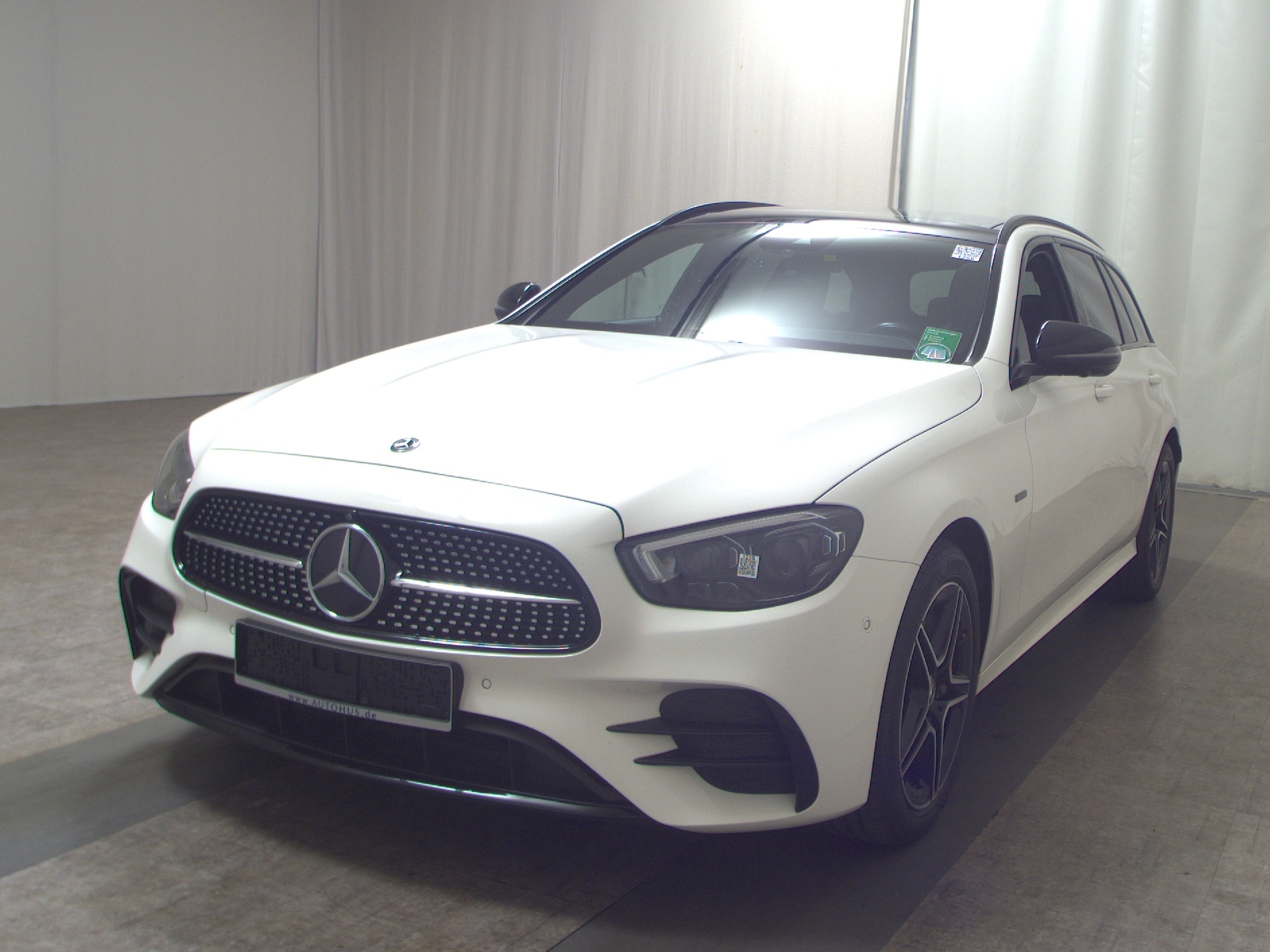 Mercedes-Benz E 300 T de AMG-Line Night Navi MB-LED Pano AHK 2