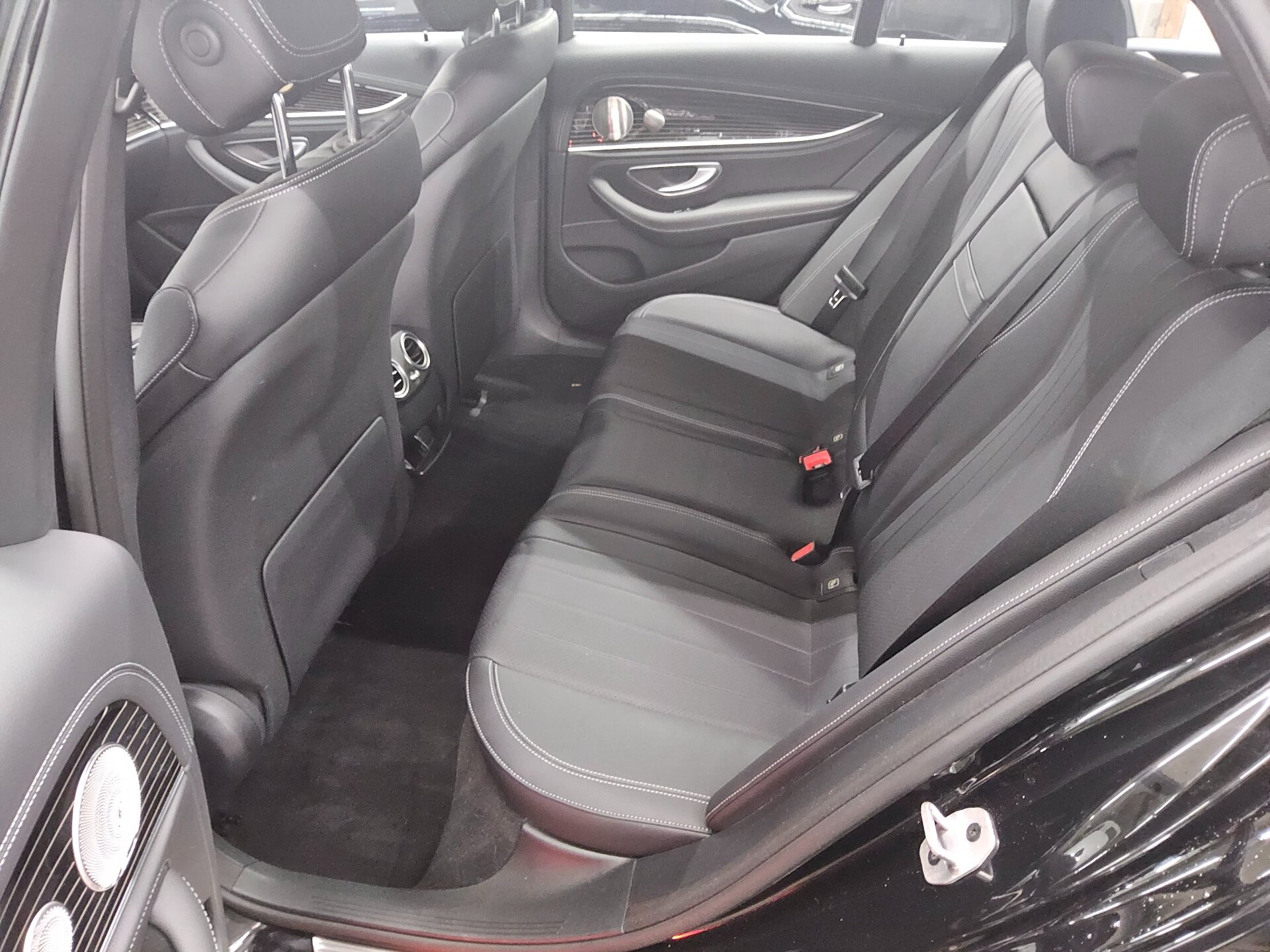 Mercedes-Benz E 300 T de 4M Avantgarde Navi LED Burmester 360° 13