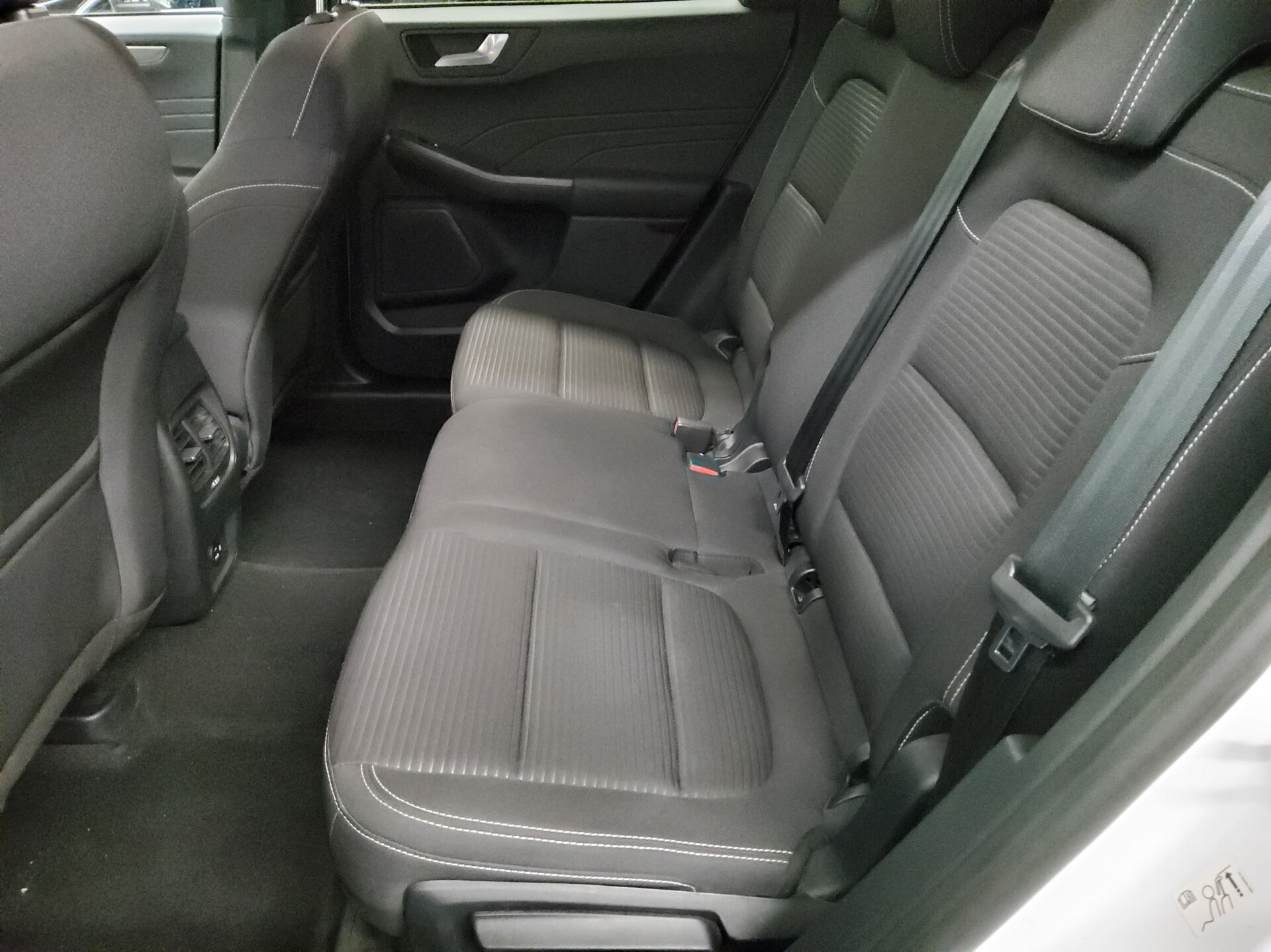 Ford Kuga 2.0 EB Titanium Navi PDC AHK ACC Keyless 13