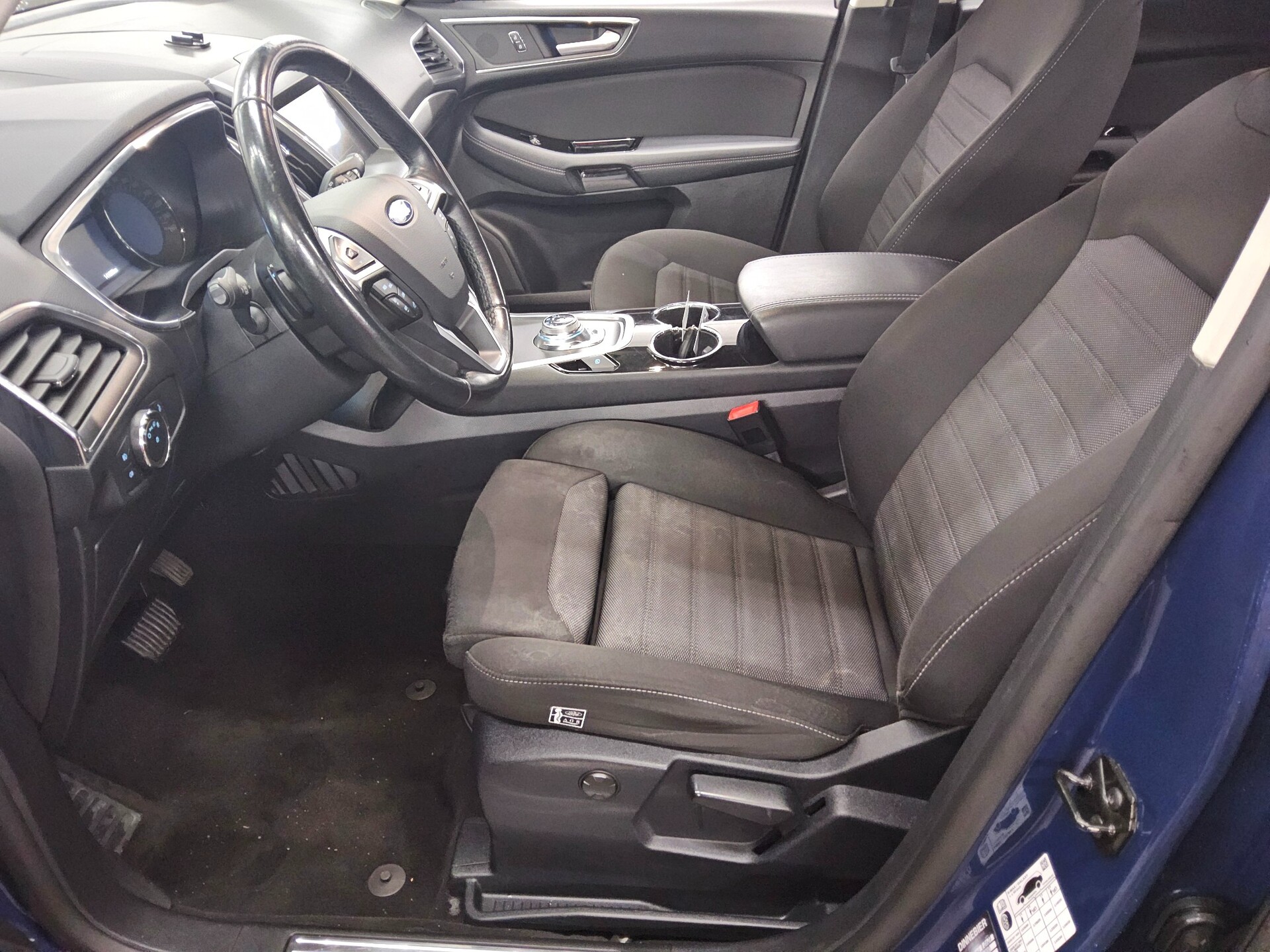 Ford S-Max 2.0 EB Titanium Navi LED RfK AHK DAB PDC 8