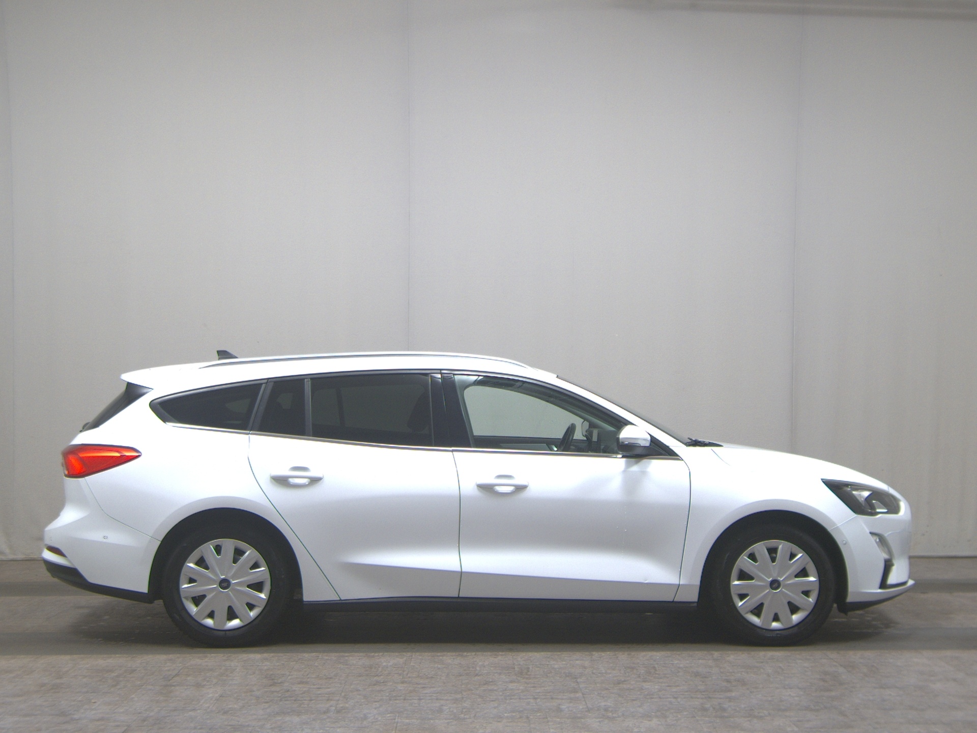 Ford Focus Turnier 1.5 EB Cool&Connect Navi LED AHK