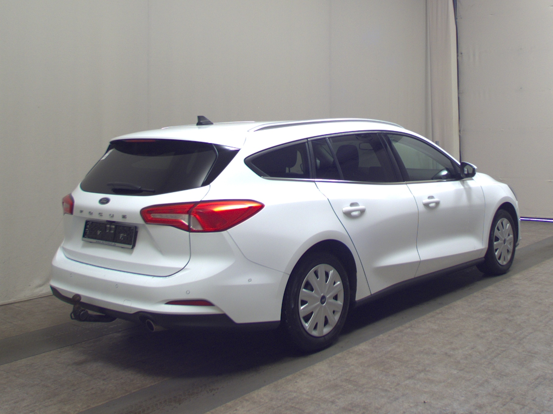 Ford Focus Turnier 1.5 EB Cool&Connect Navi LED AHK 4