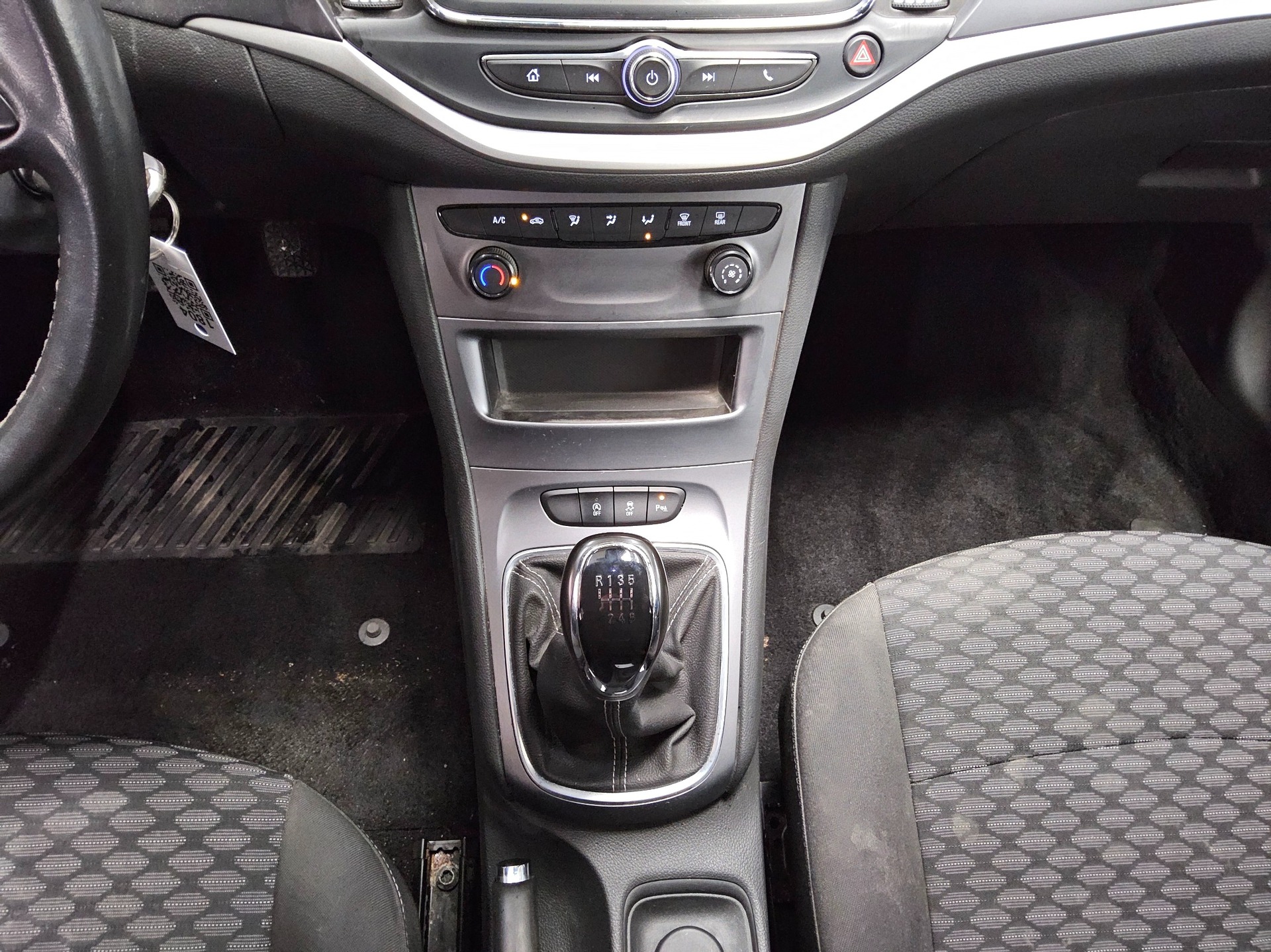 Opel Astra ST 1.5 D Edition Navi PDC DAB 6