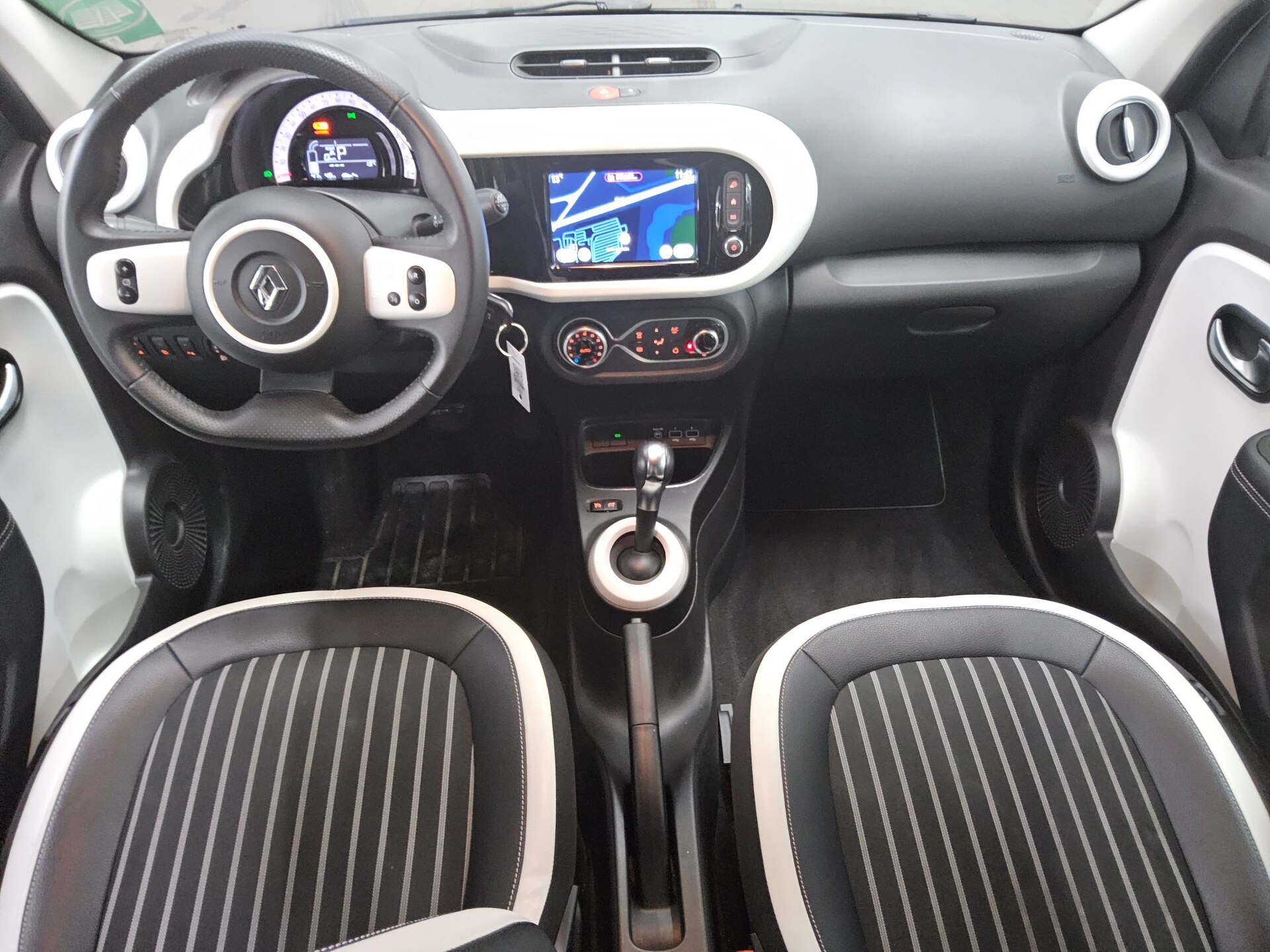 Renault Twingo Electric Techno Electric Navi Shz RFK 5