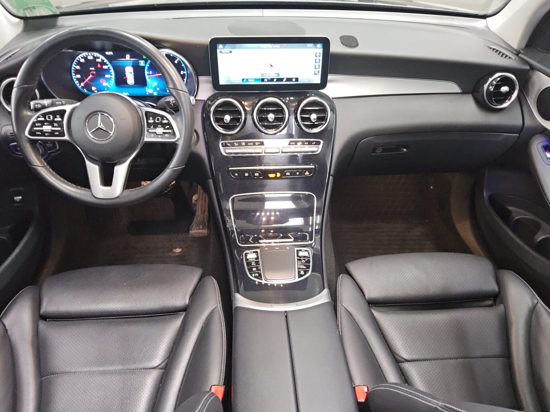 Mercedes-Benz GLC 300 d 4M Navi LED HuD Pano Sound RFK AHK 5