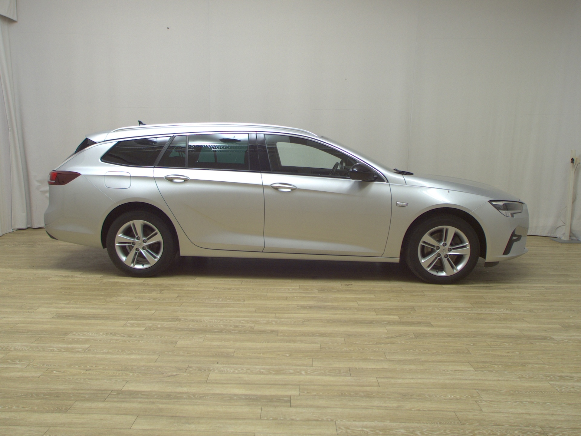 Opel Insignia ST 1.5 D Business Ed. Navi LED AHK PDC