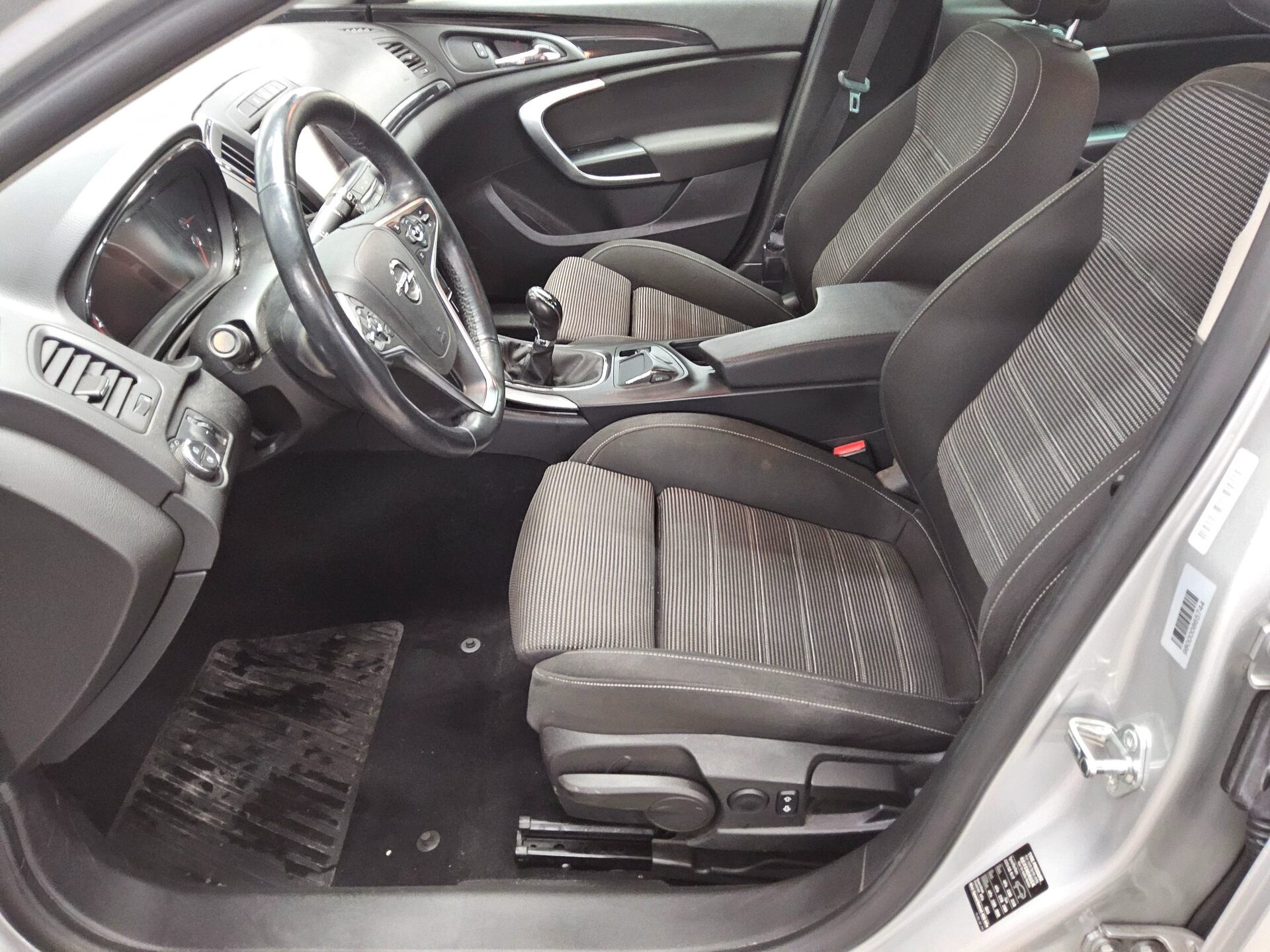 Opel Insignia ST 2.0 CDTI Innovation Navi HU 03/27 8