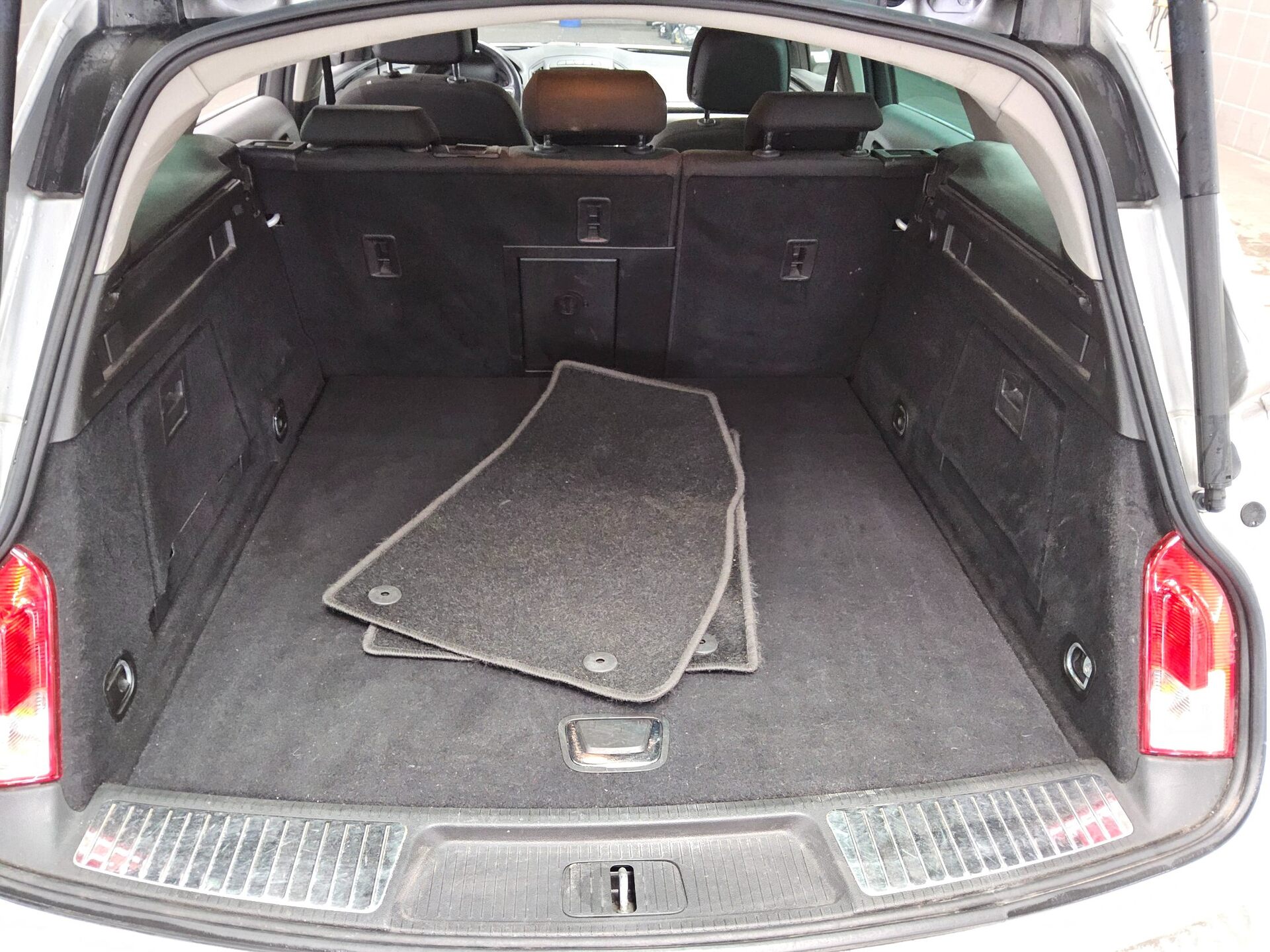 Opel Insignia ST 2.0 CDTI Innovation Navi HU 03/27 11