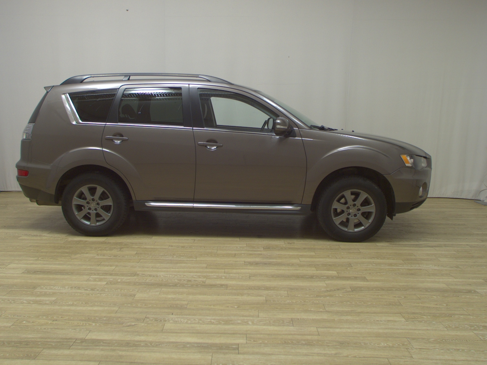 Mitsubishi Outlander 2.0 MIVEC T-Leder PDC