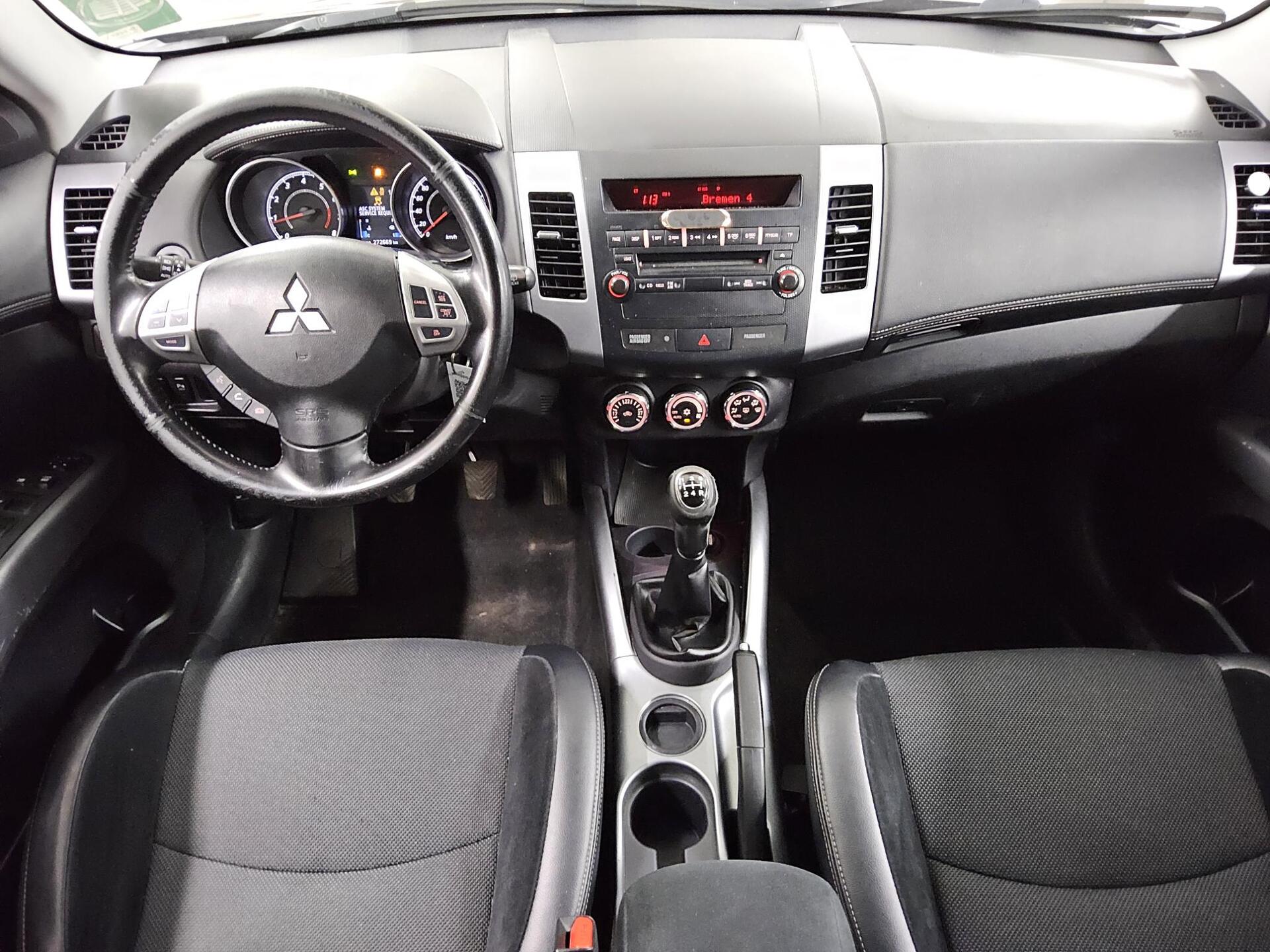 Mitsubishi Outlander 2.0 MIVEC T-Leder PDC 5