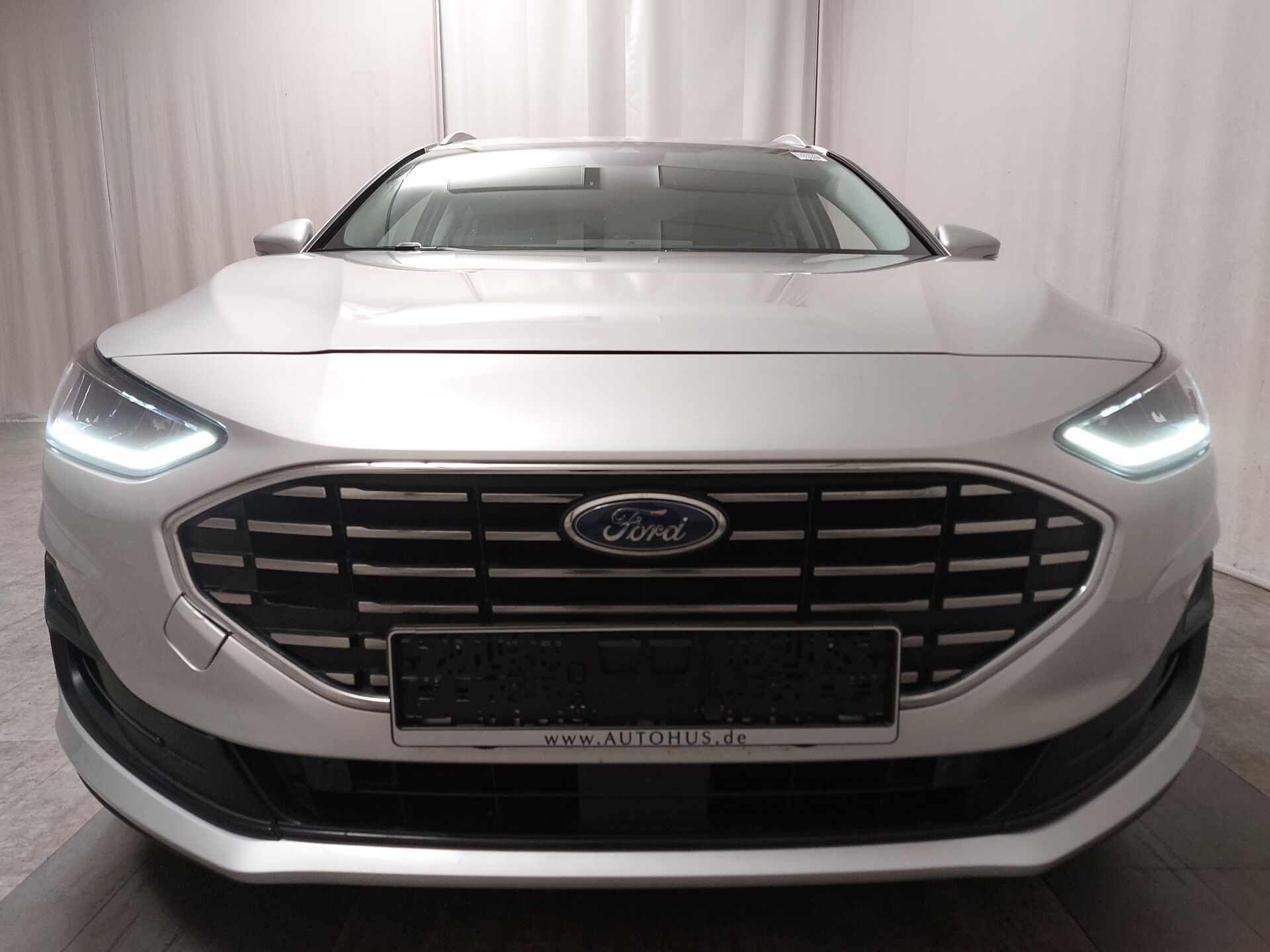 Ford Focus Turnier Titanium X NAVI LED SPORTSITZE SHZ PDC 5