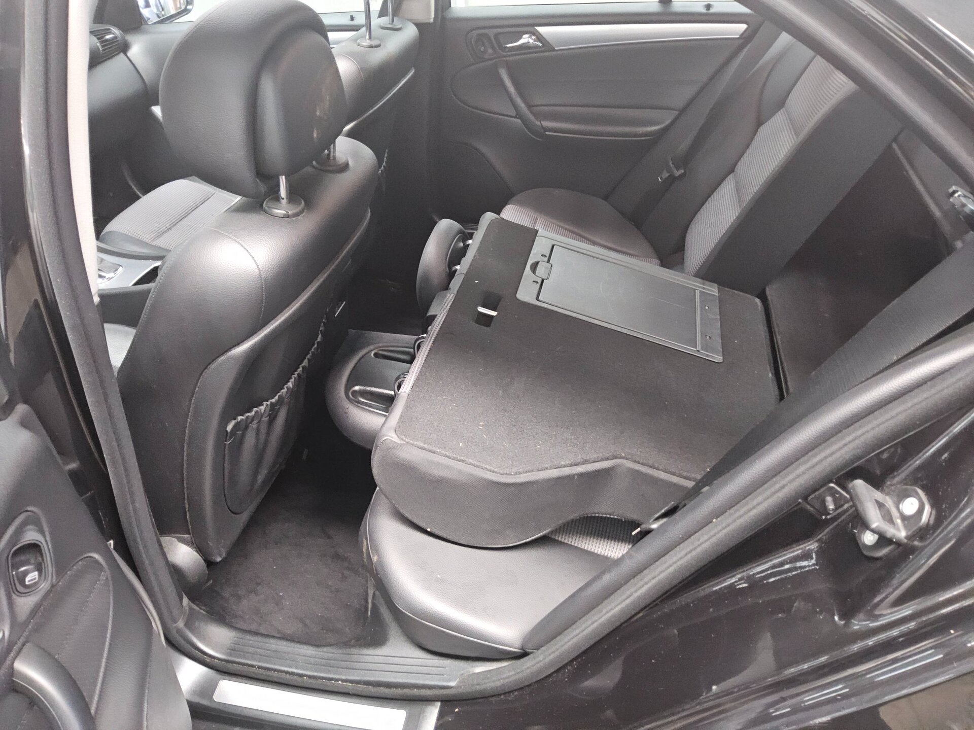 Mercedes-Benz C 200 Navi Xenon SHz 13