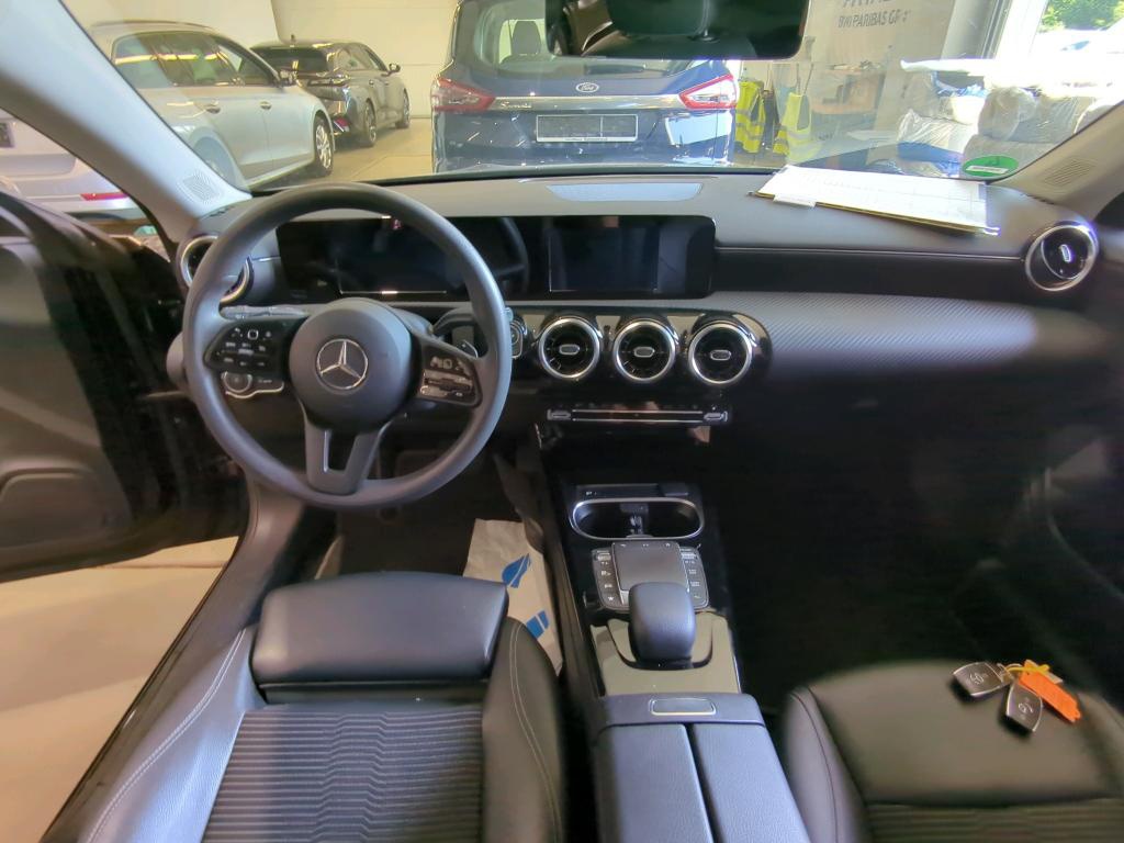 Mercedes-Benz CLA 250 Shooting Brake e Navi LED MBUX T-Leder 5