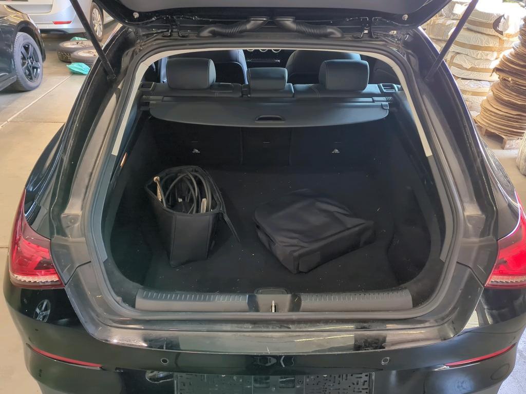 Mercedes-Benz CLA 250 Shooting Brake e Navi LED MBUX T-Leder 12