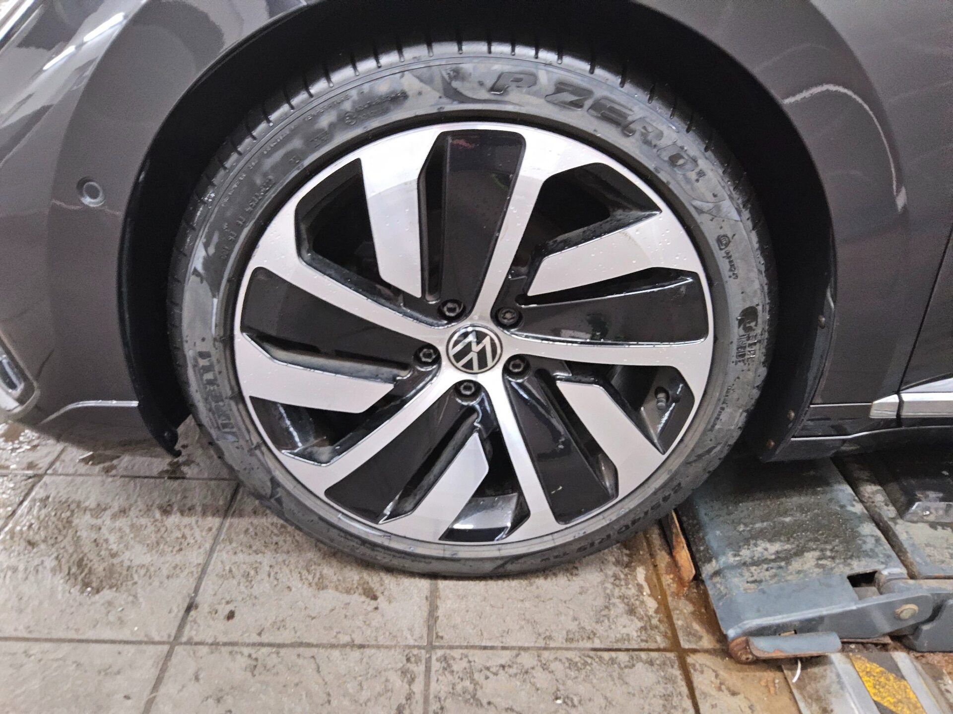 Volkswagen Arteon SB 2.0 TDI R-Line Navi LED AID Pano 11