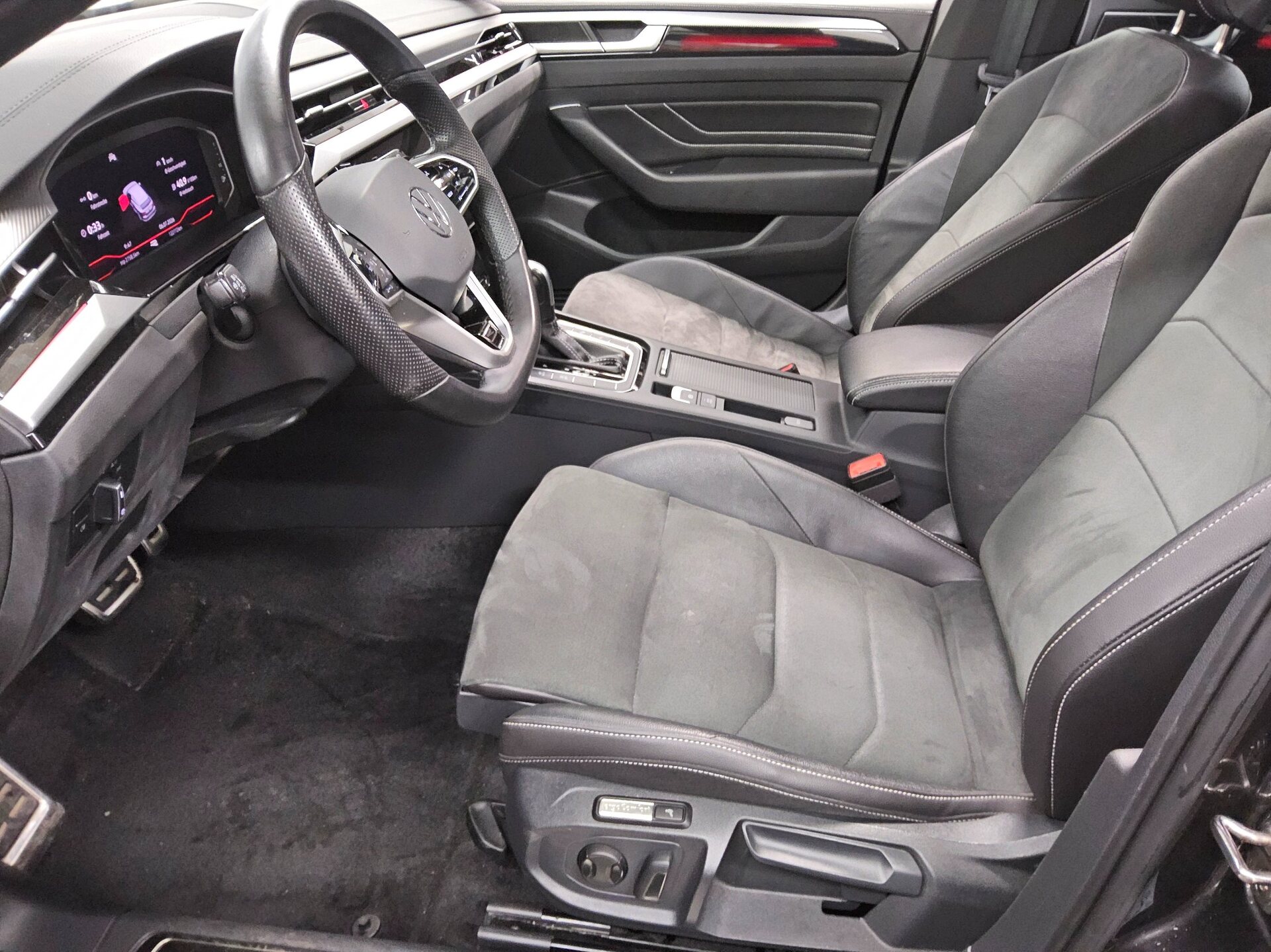 Volkswagen Arteon SB 2.0 TDI R-Line Navi LED AID Pano 9
