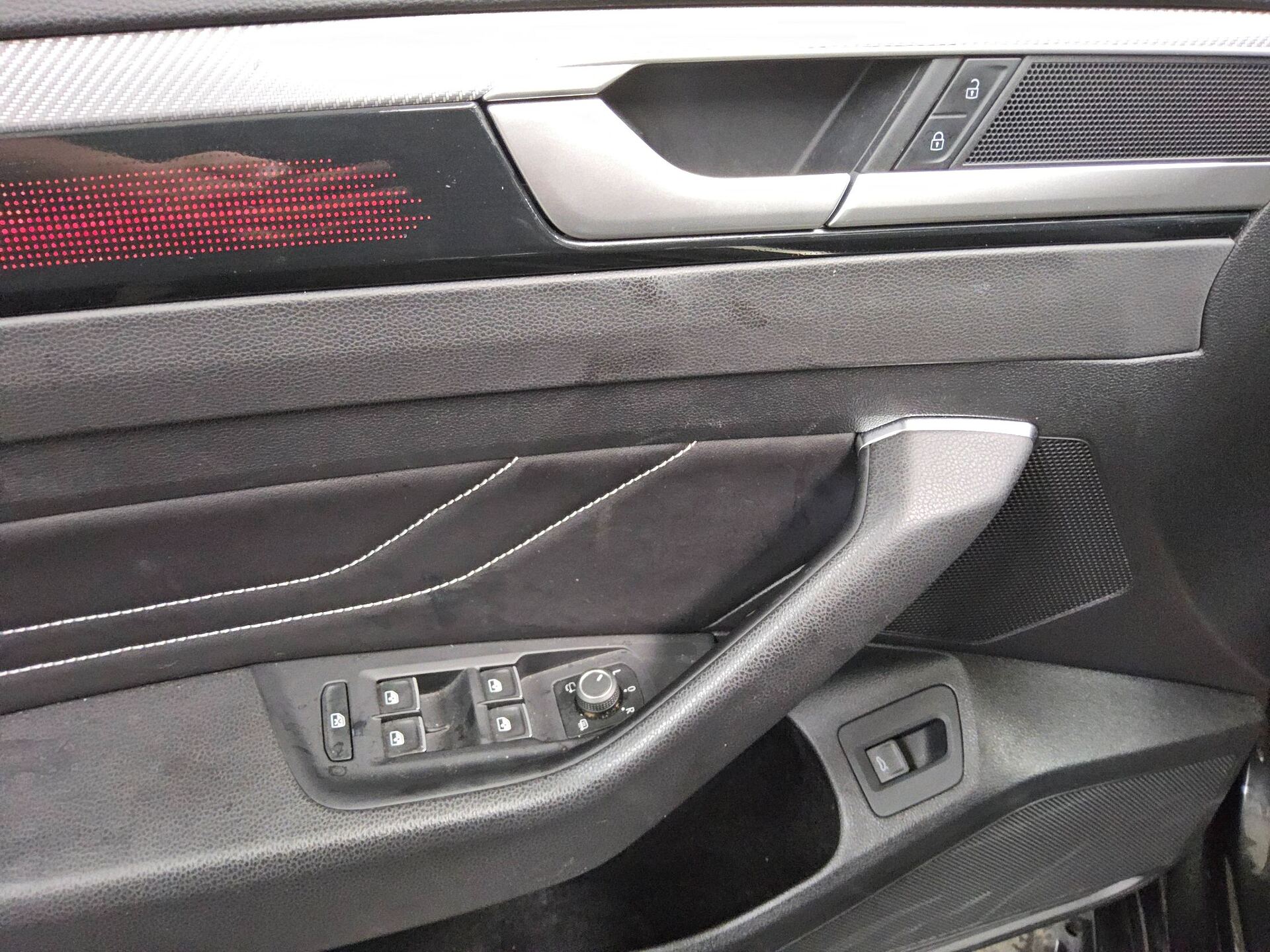 Volkswagen Arteon SB 2.0 TDI R-Line Navi LED AID Pano 10