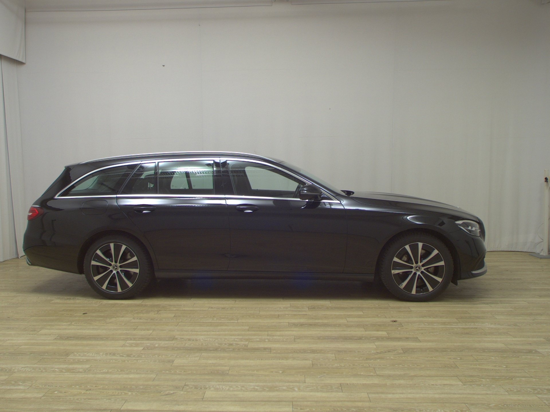 Mercedes-Benz E 300 T de Avantgarde Navi Widescreen LED 360°