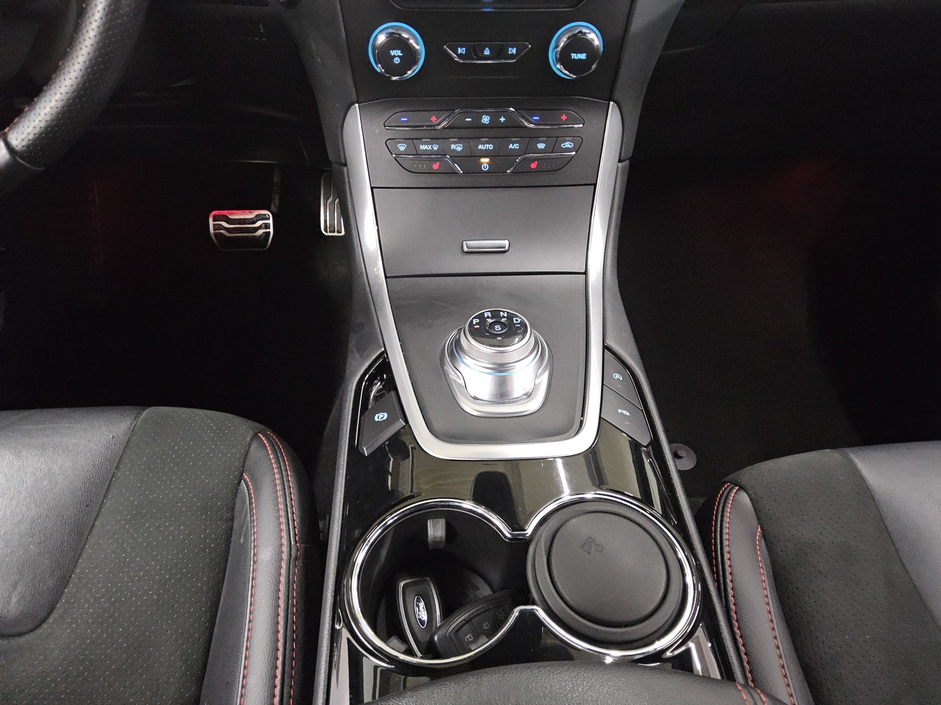 Ford S-Max 2.0 EB ST-Line Navi LED Kamera AHK 6
