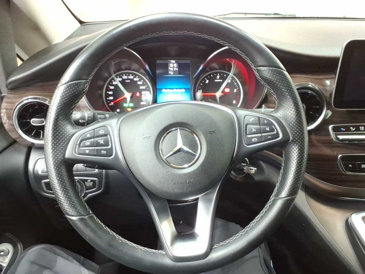 Mercedes-Benz V 250 Lang d Avantgarde NAVI SHZ RFK LED LEDER 6