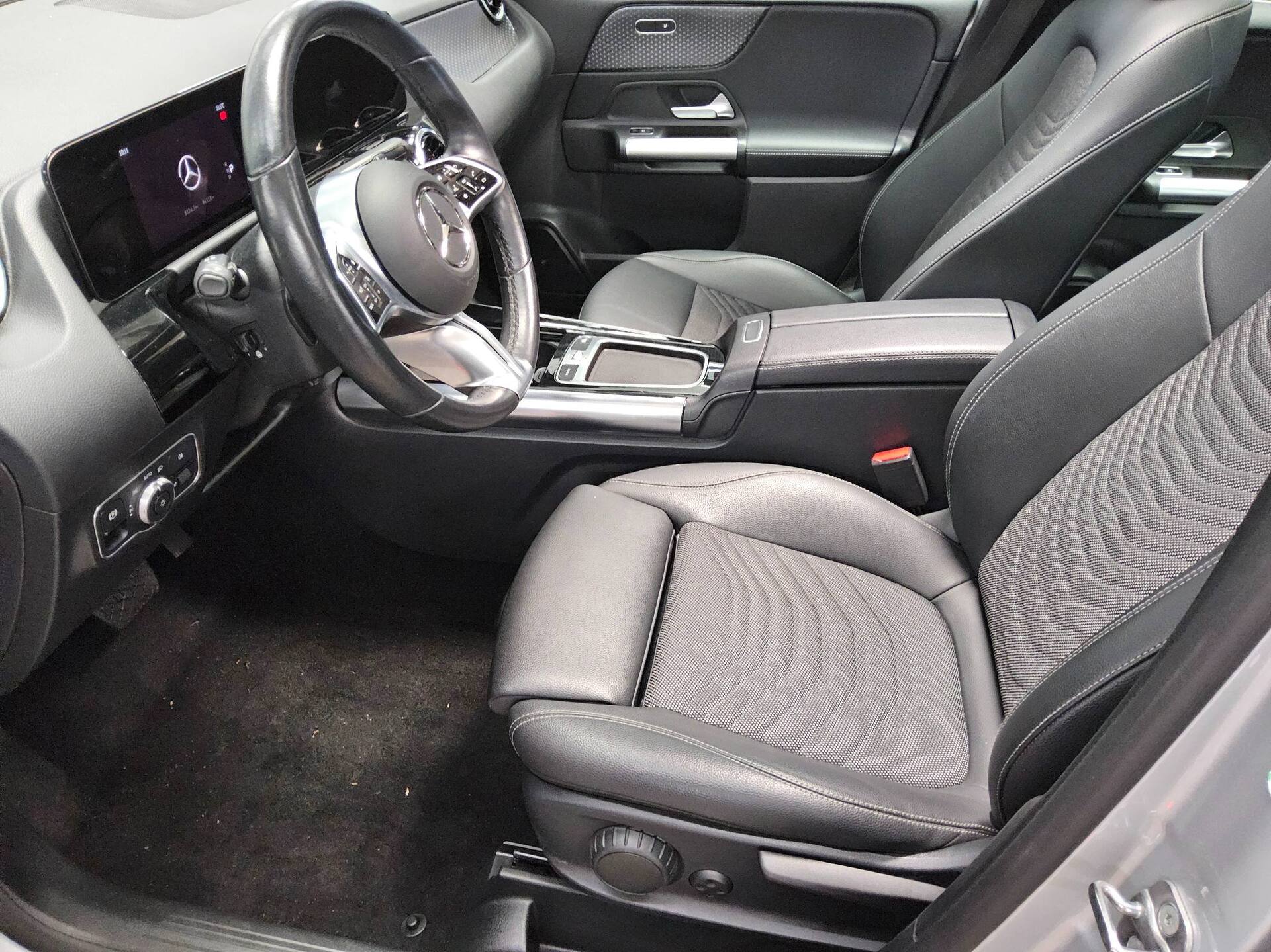 Mercedes-Benz B 250 e Progressive Navi LED MBUX+ Pano Leder AHK 9