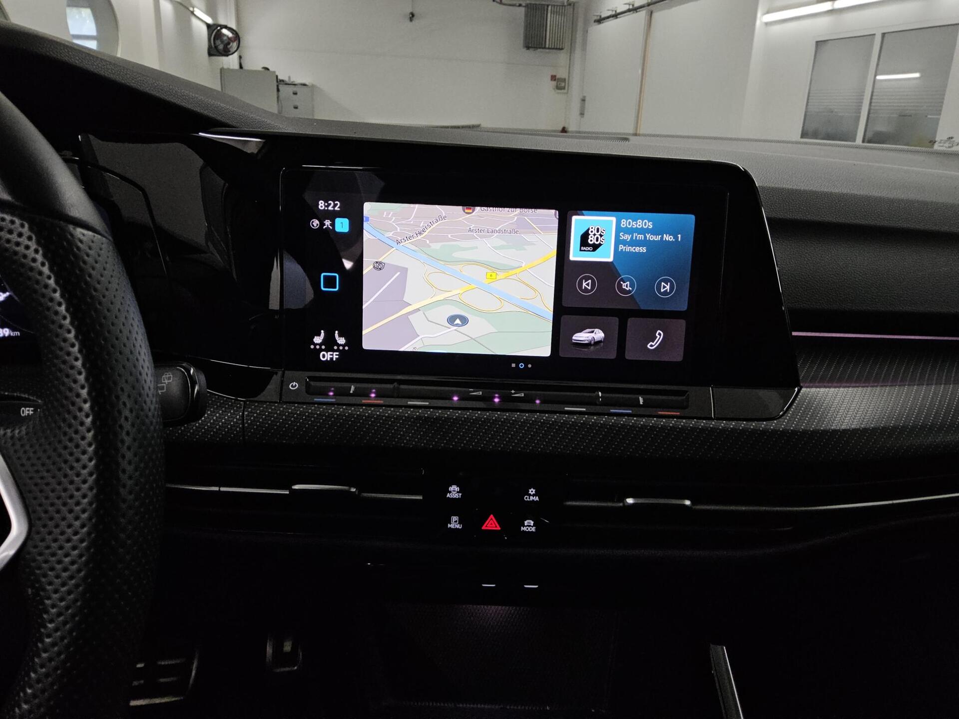 Volkswagen Golf-8 Var. 2.0 TDI R-Line Navi LED AID RFK 7