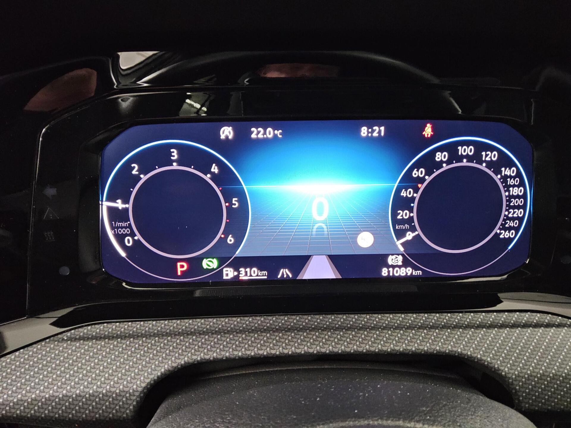 Volkswagen Golf-8 Var. 2.0 TDI R-Line Navi LED AID RFK 8