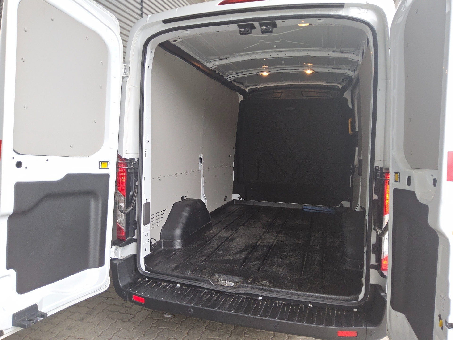 Ford Transit FT 350 2.0 TDCi Trend Shz PDC 11