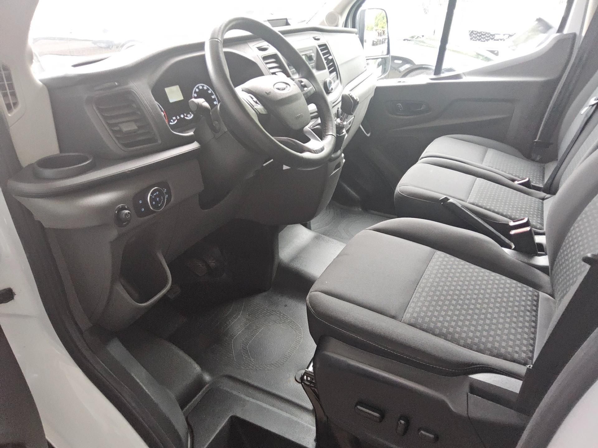 Ford Transit FT 350 2.0 TDCi Trend Shz PDC 8