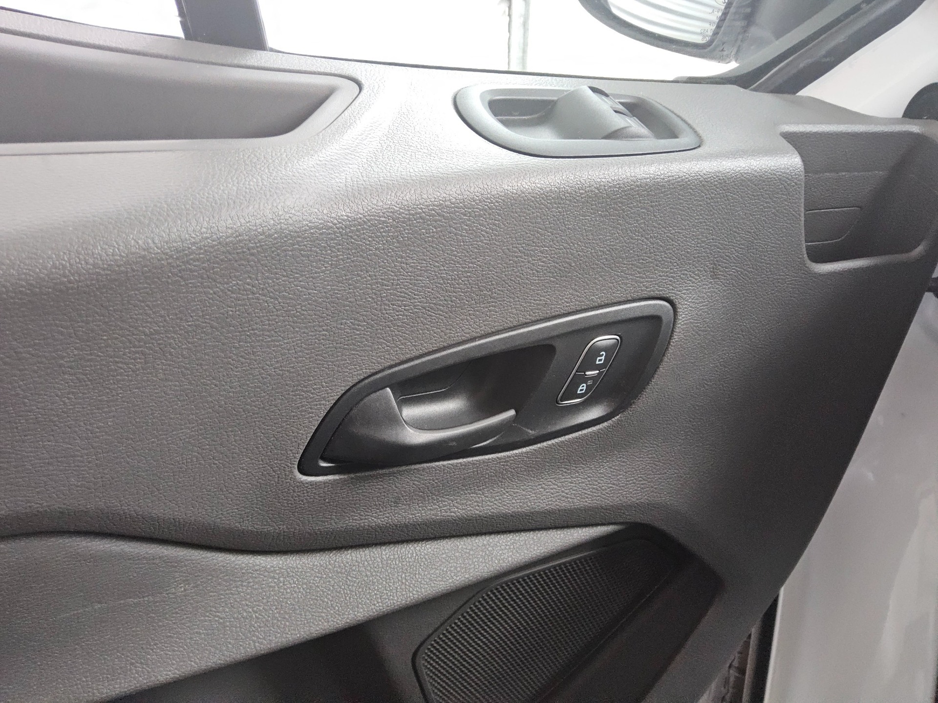 Ford Transit FT 350 2.0 TDCi Trend Shz PDC 9