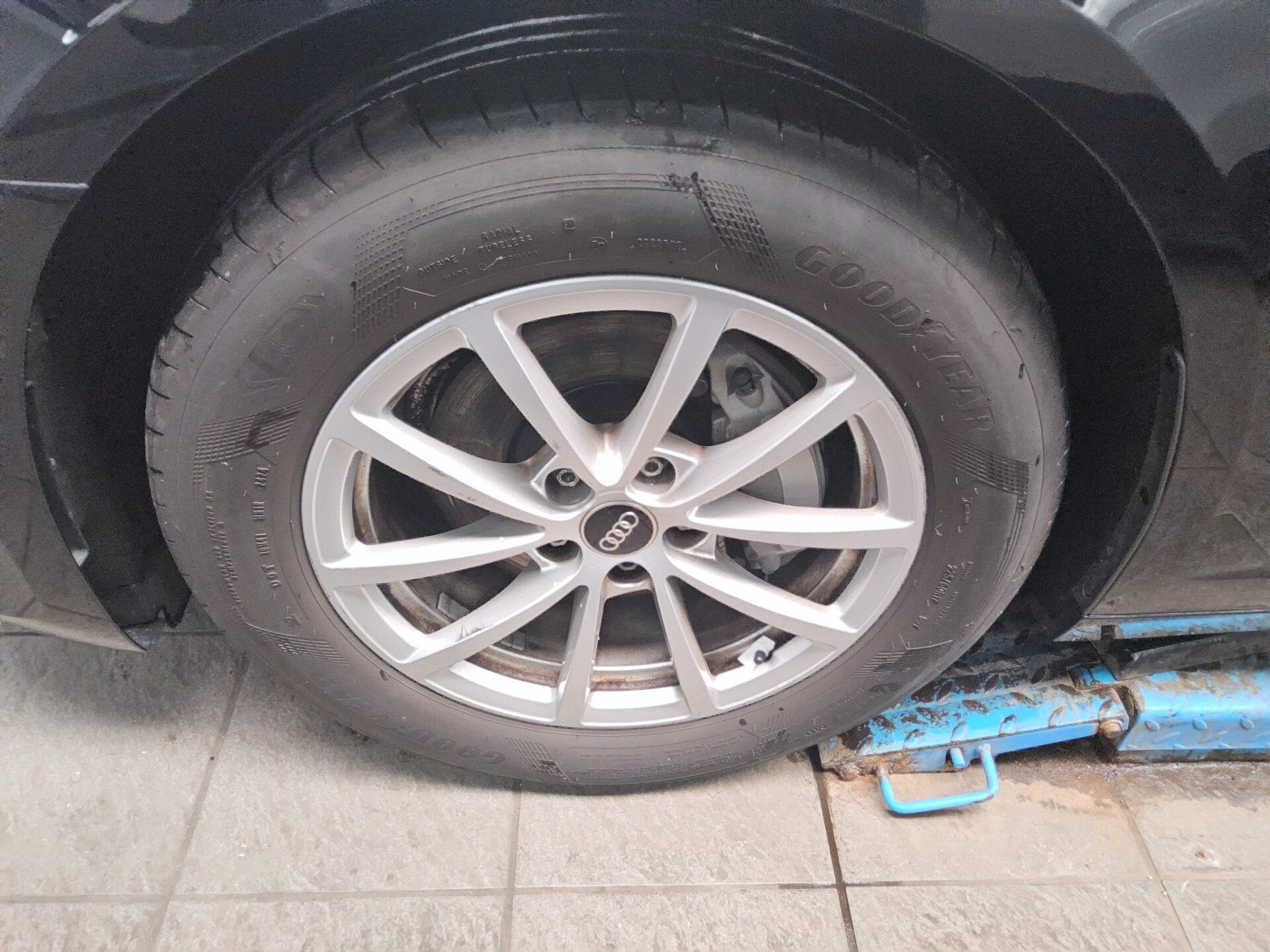 Audi A6 Avant 35 TDI Navi LED virtual Sound AHK 11