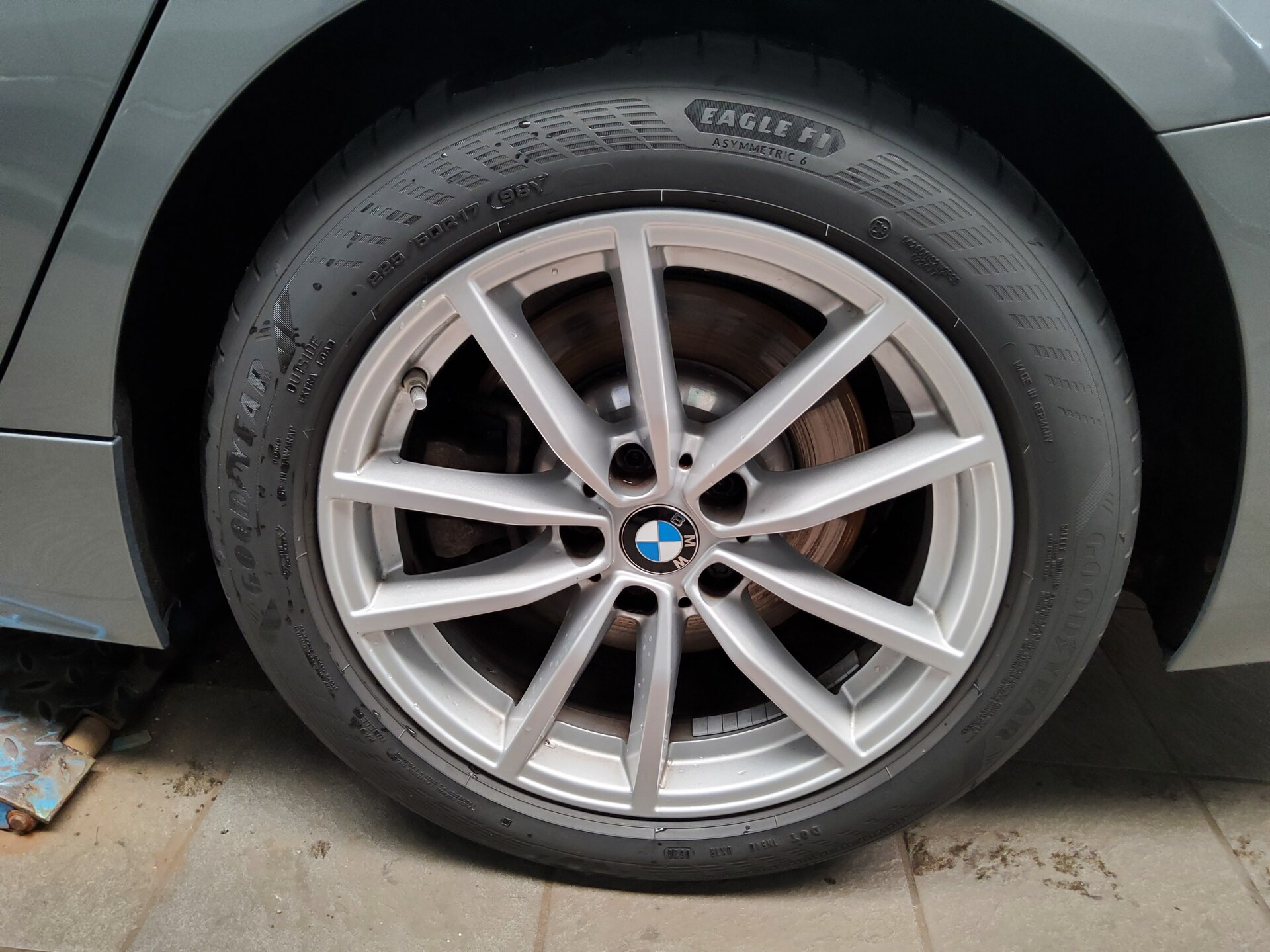 BMW 330iA Touring xDr Navi LED Shz WideT-Leder AHK 11